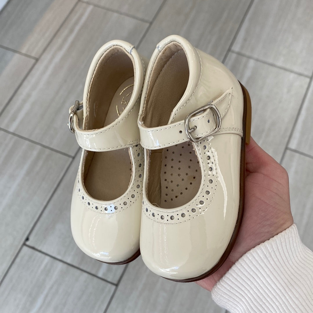 Beberlis Beach Patent Perforated Baby Shoe-Tassel Children Shoes