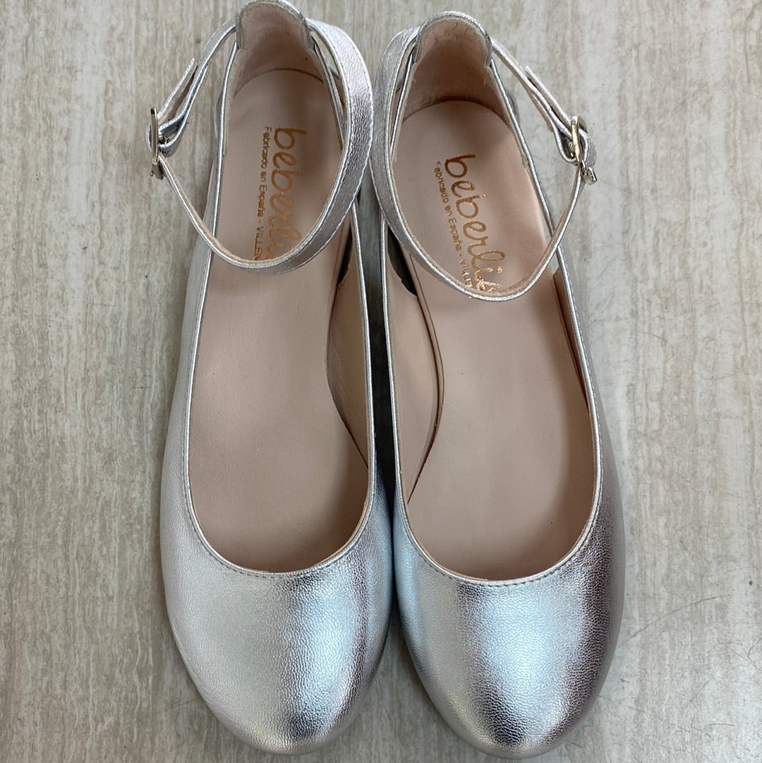 Beberlis Silver Cutout Mary Jane-Tassel Children Shoes