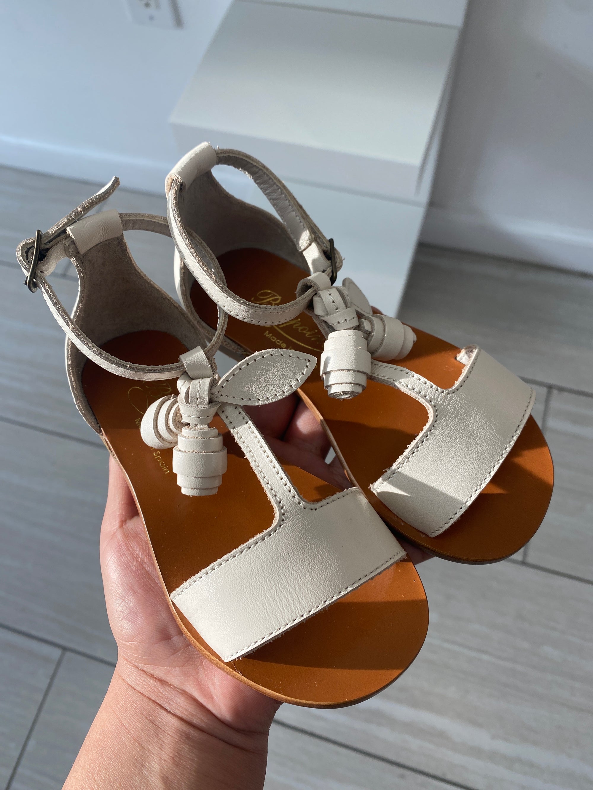 Bonpoint Cream Cherry Tassel Elmas Sandal-Tassel Children Shoes