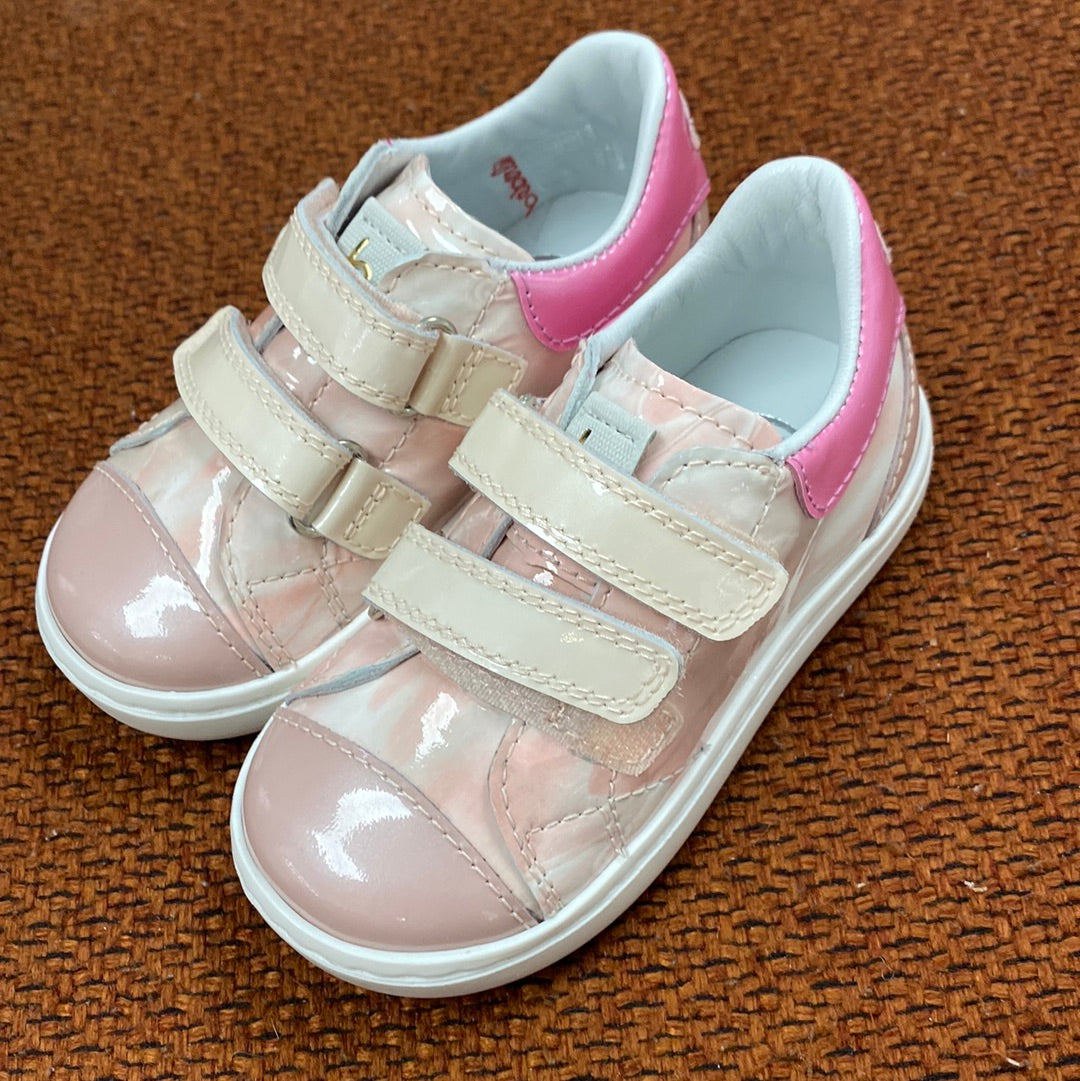 Beberlis Pink Patent Heart Velcro Baby Sneaker-Tassel Children Shoes