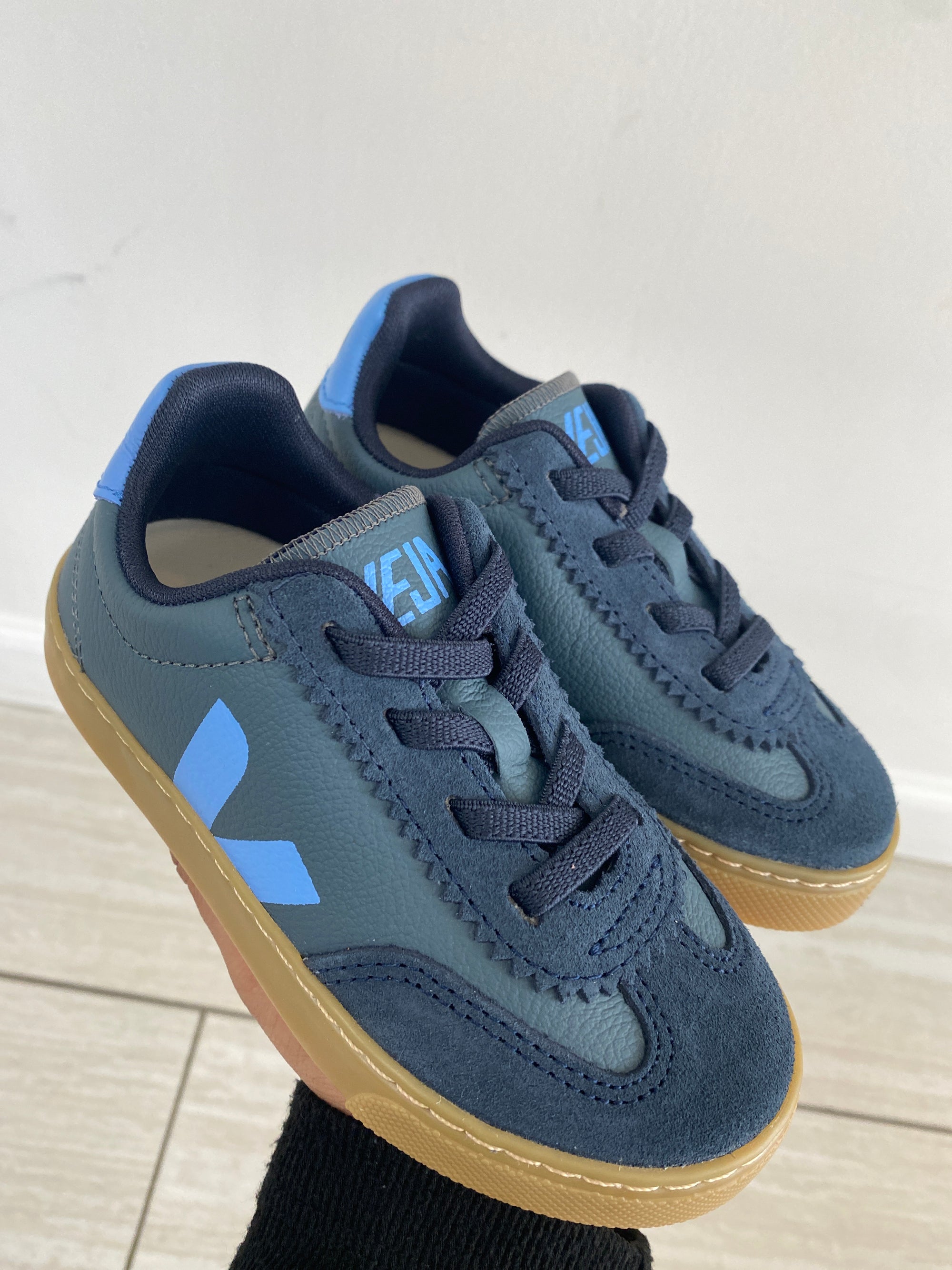 Veja Celeste Elastic Sneaker-Tassel Children Shoes