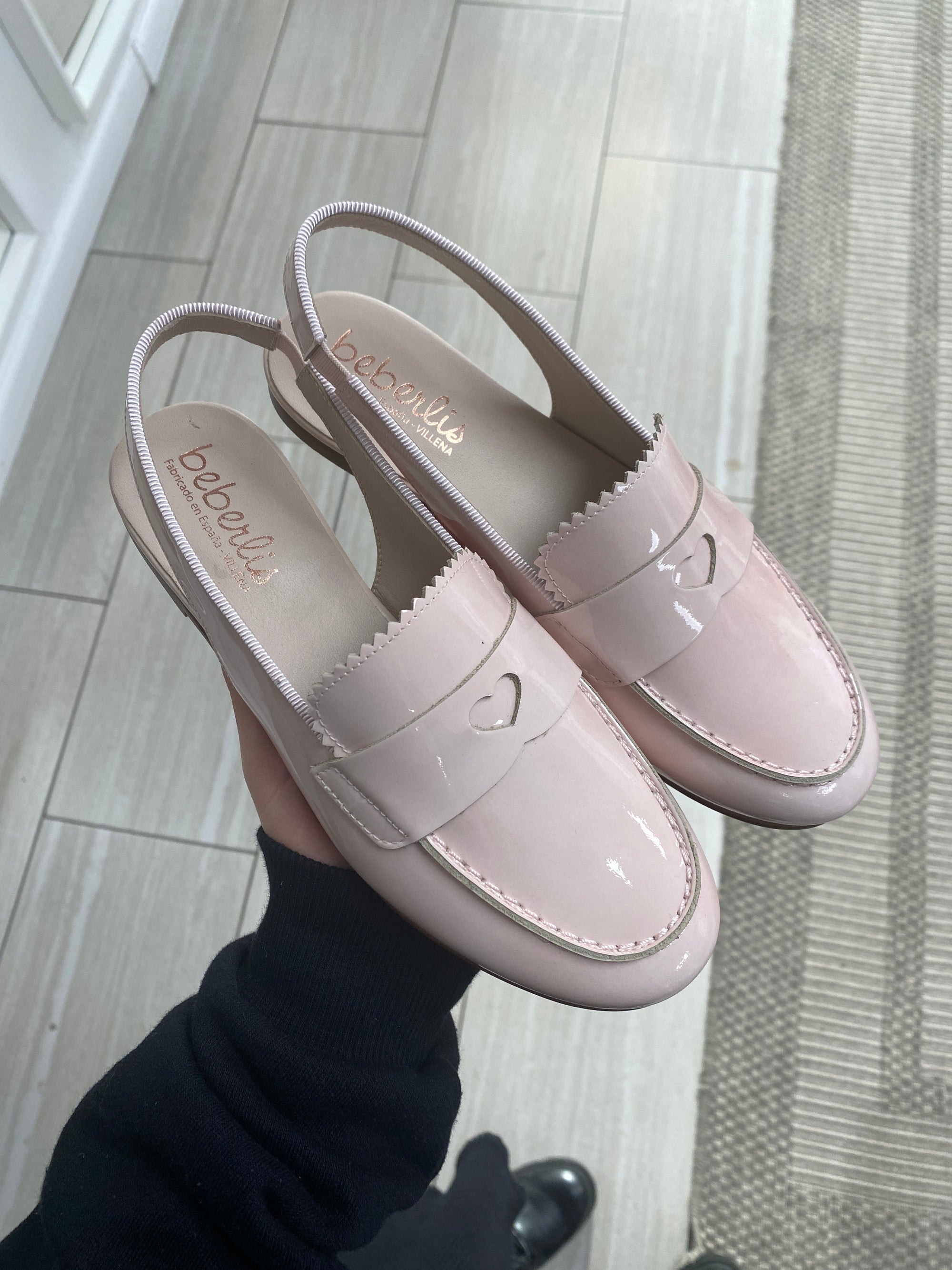 Beberlis Pink Patent Scalloped Heart Slingback-Tassel Children Shoes