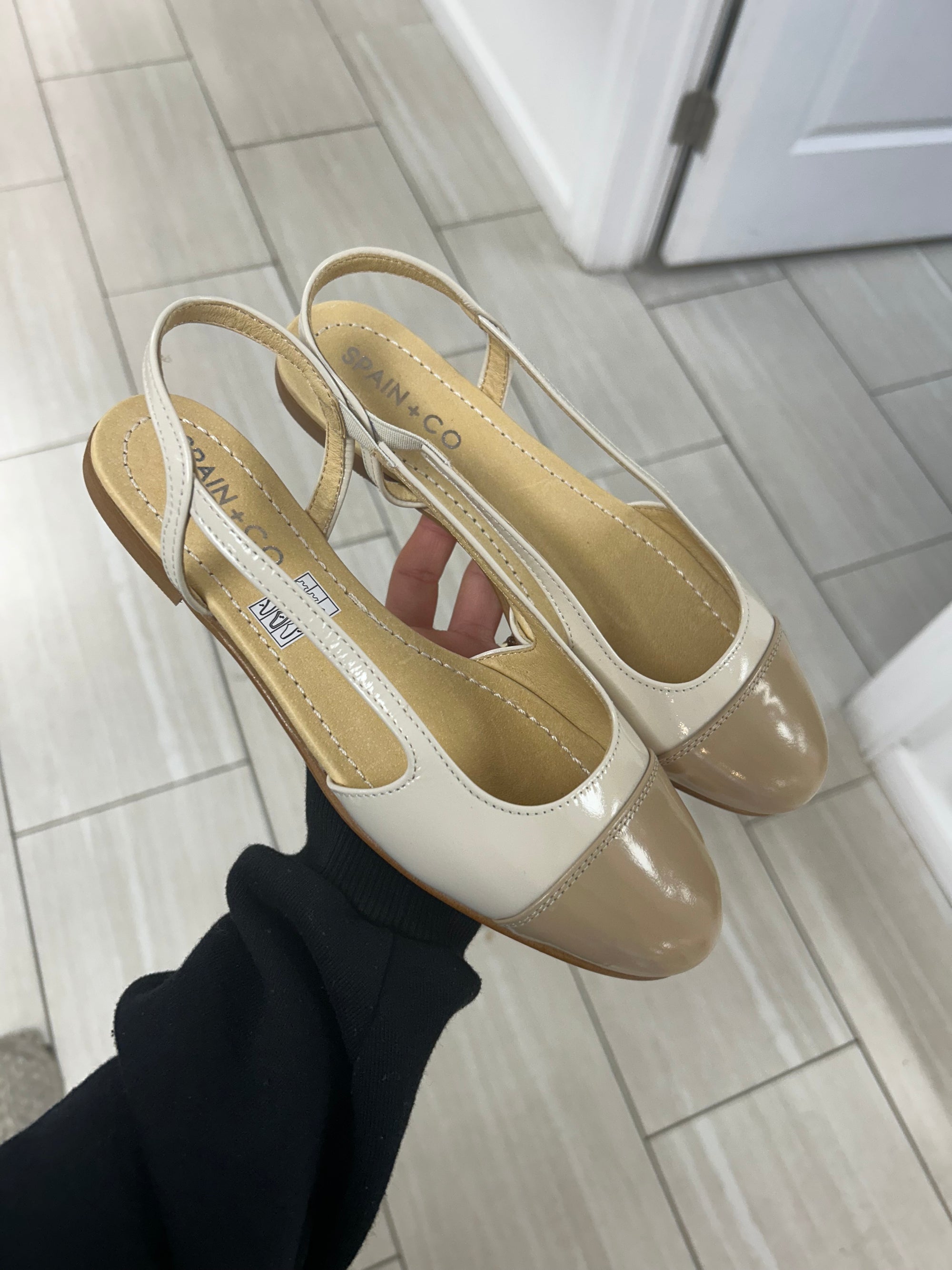 Spain+Co Cream Patent Captoe Slingback-Tassel Children Shoes
