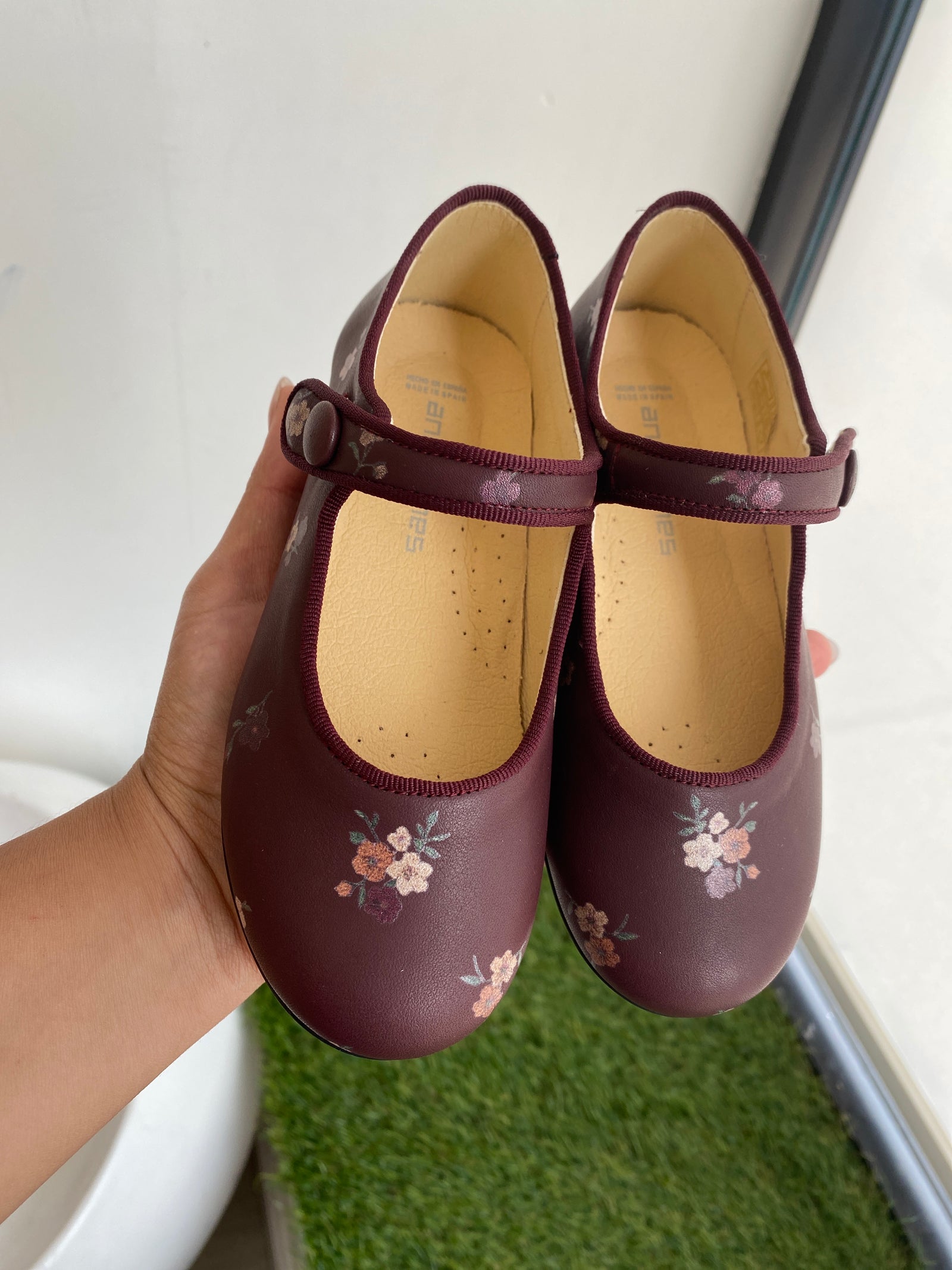 Andanines Burgundy Flower Mary Jane-Tassel Children Shoes