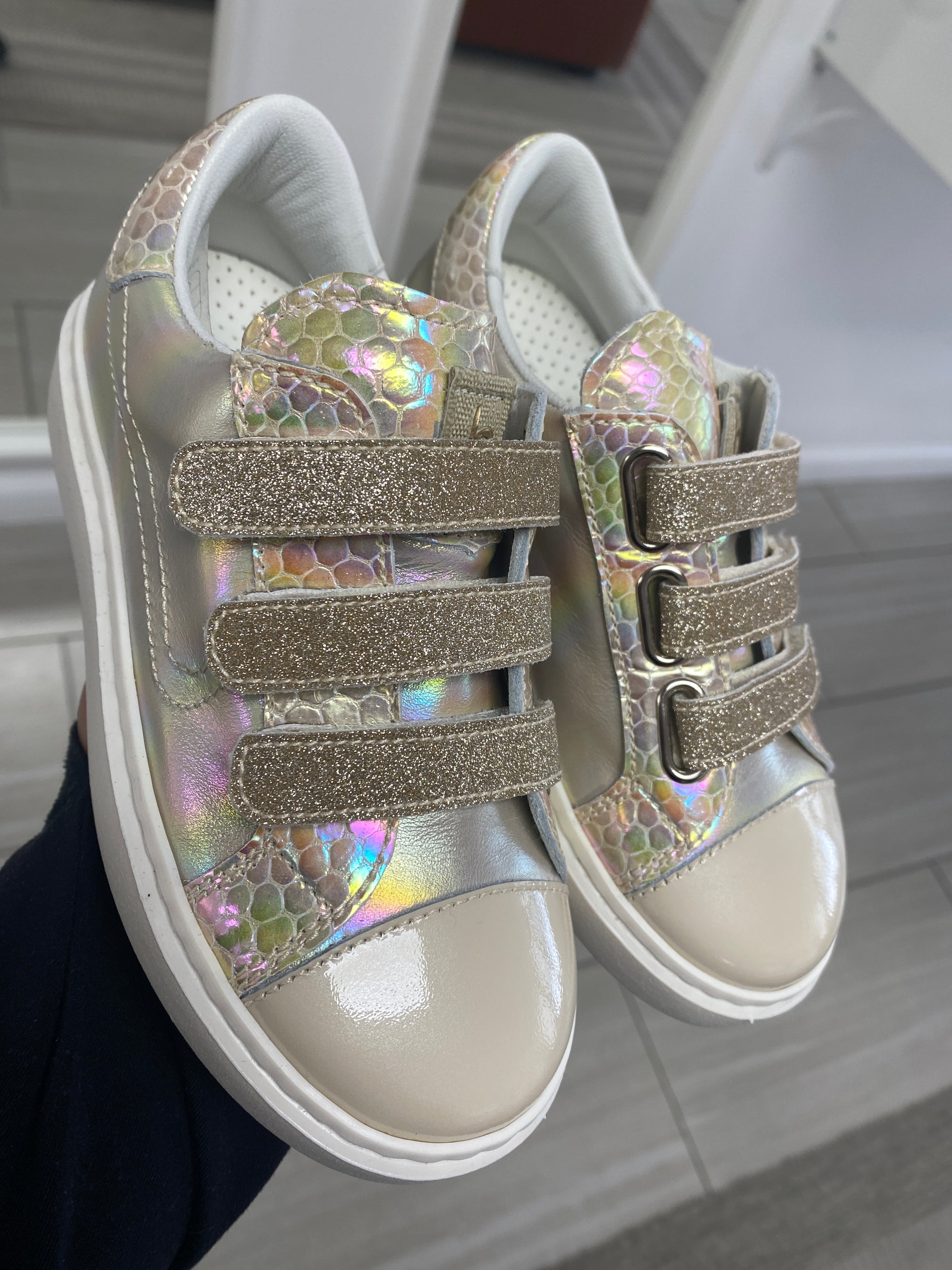 Beberlis Champagne Velcro Sneaker-Tassel Children Shoes