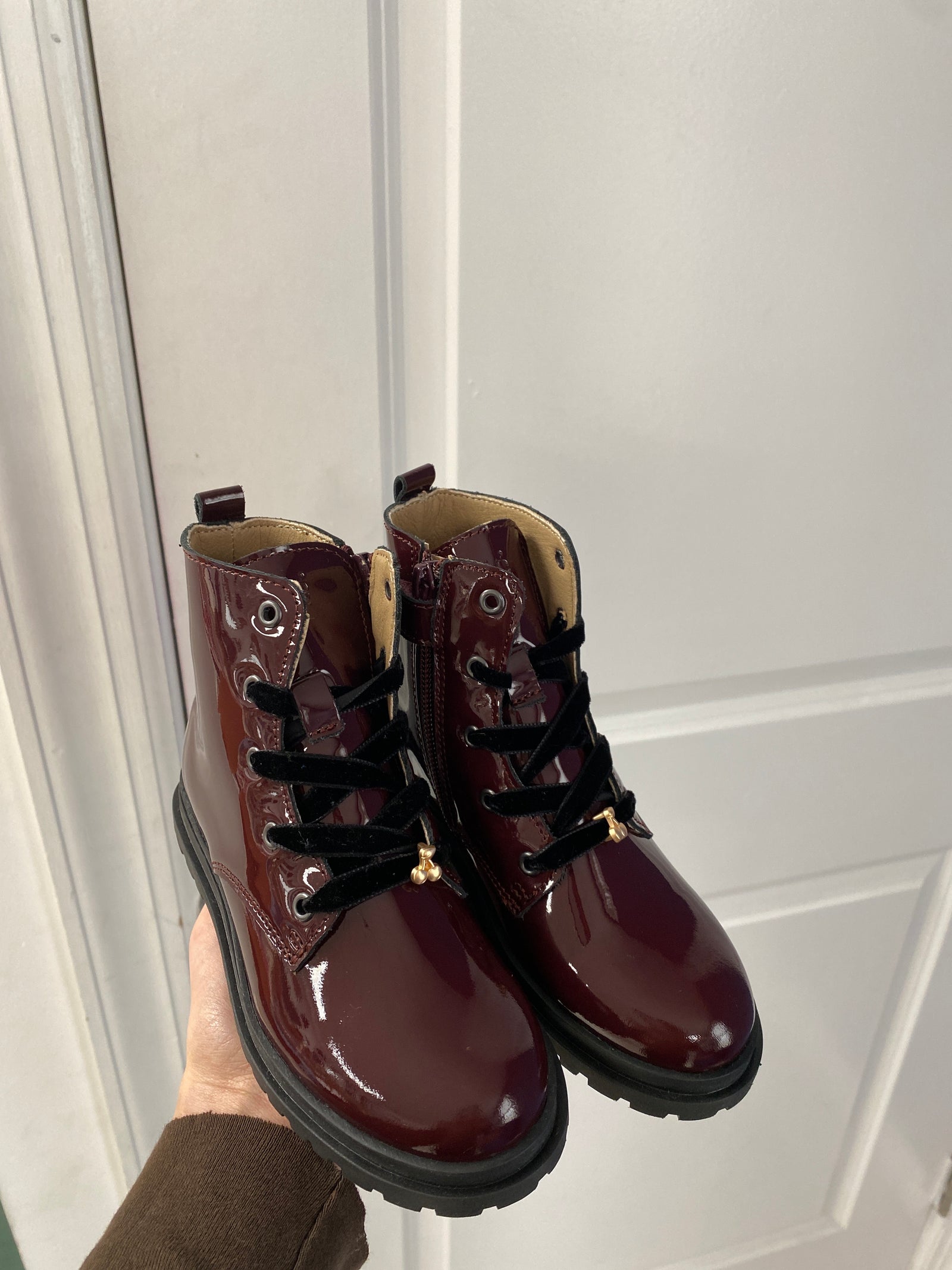 Porte Burgundy Patent Cherry Charm Boot-Tassel Children Shoes