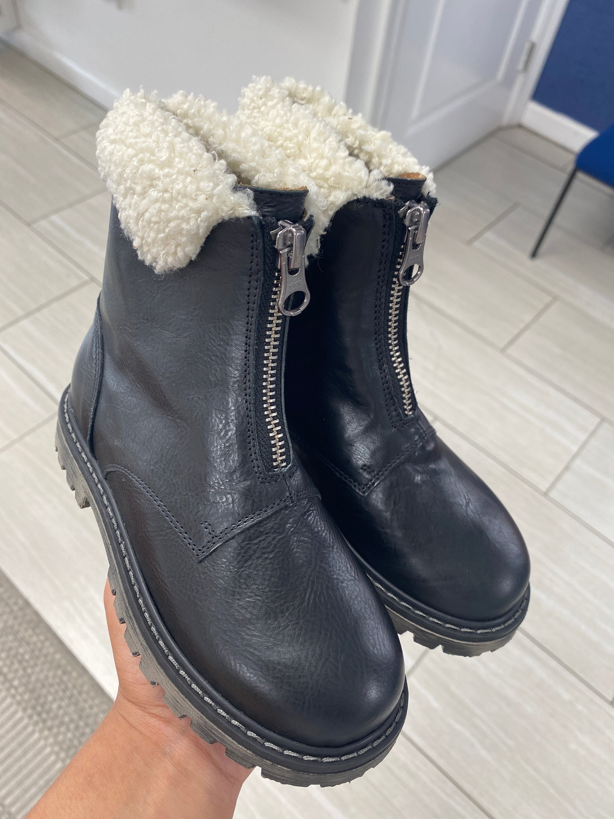 Pepe Black and Ivory Fur Zipper Boot-Tassel Children Shoes