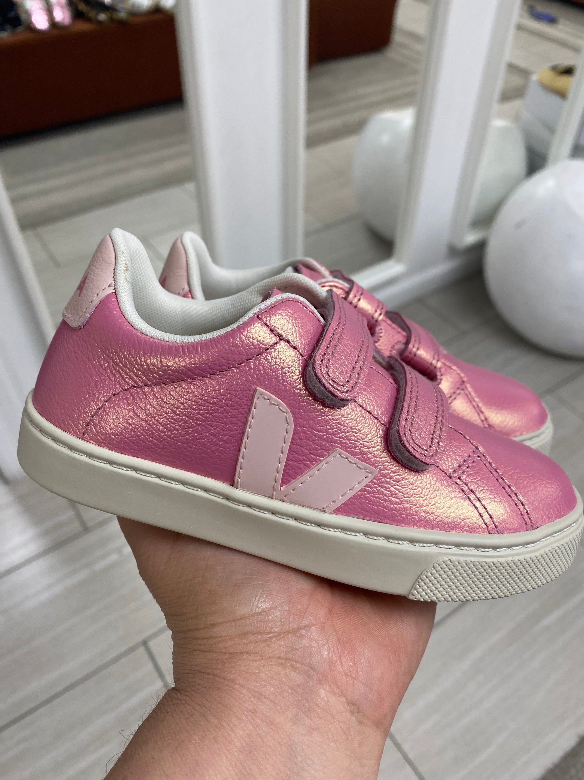 Veja Glimmer Petale Velcro Sneaker-Tassel Children Shoes