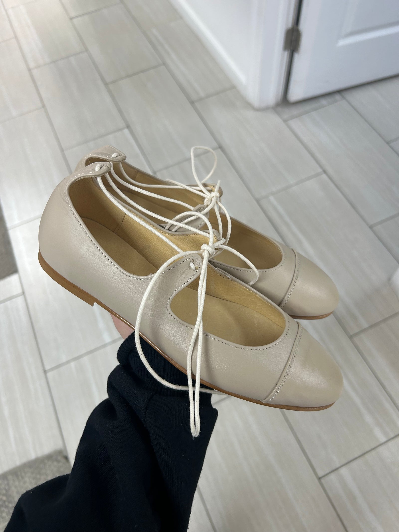 Spain+Co Latte Lace Flat-Tassel Children Shoes