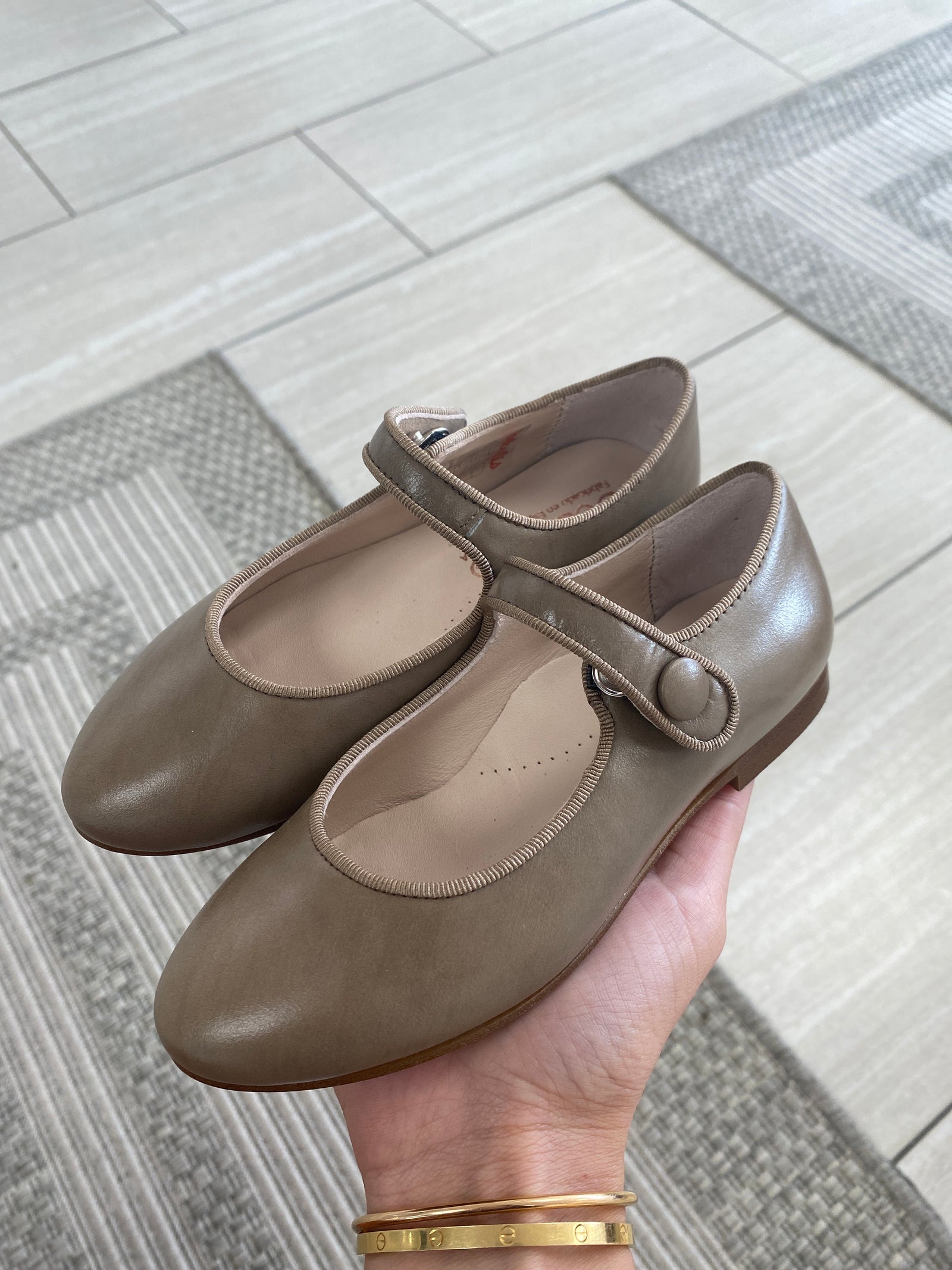 Beberlis Taupe Antik Pointed Mary Jane-Tassel Children Shoes