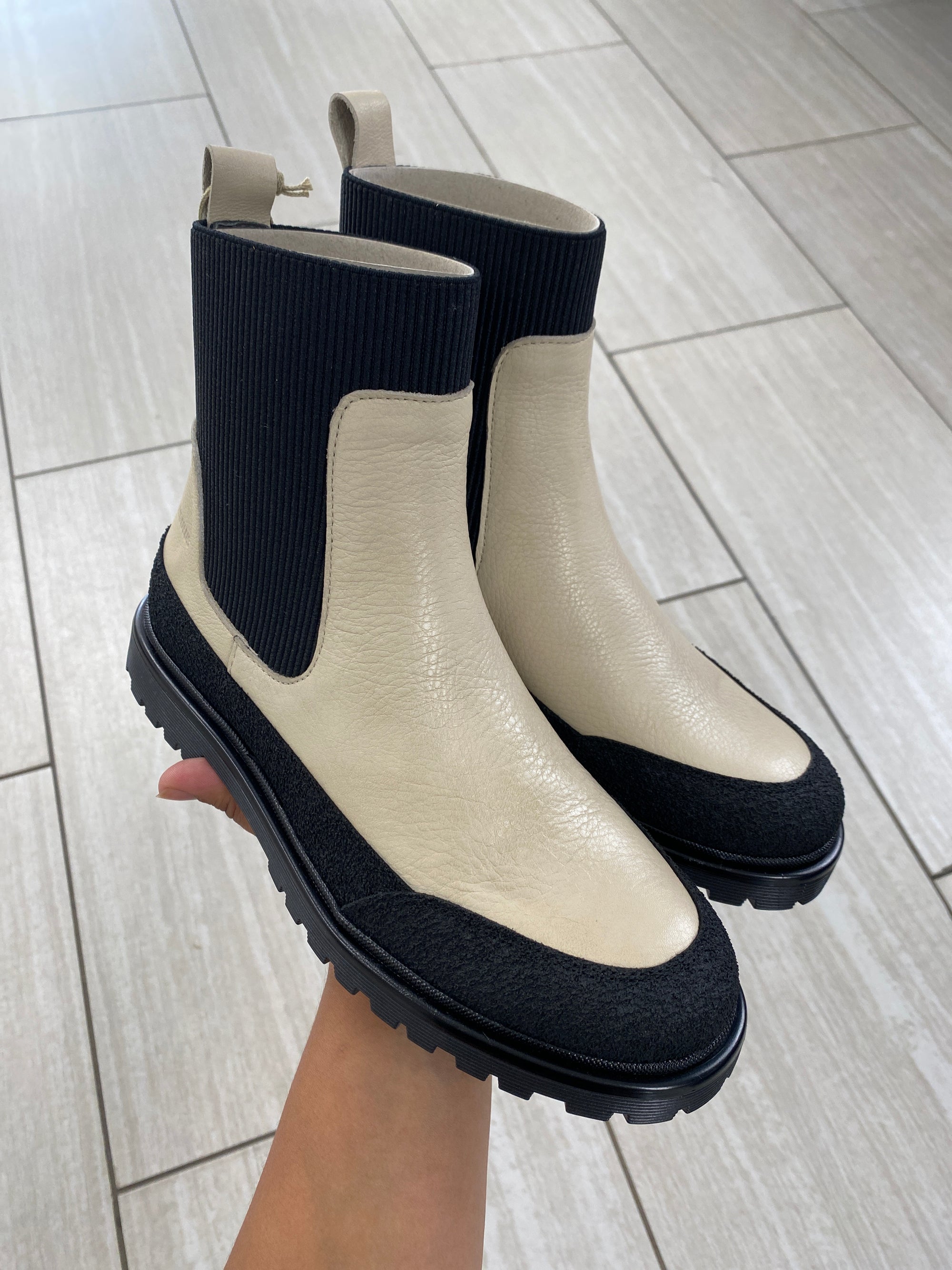 Angulus Cream and Black Combat Boot-Tassel Children Shoes