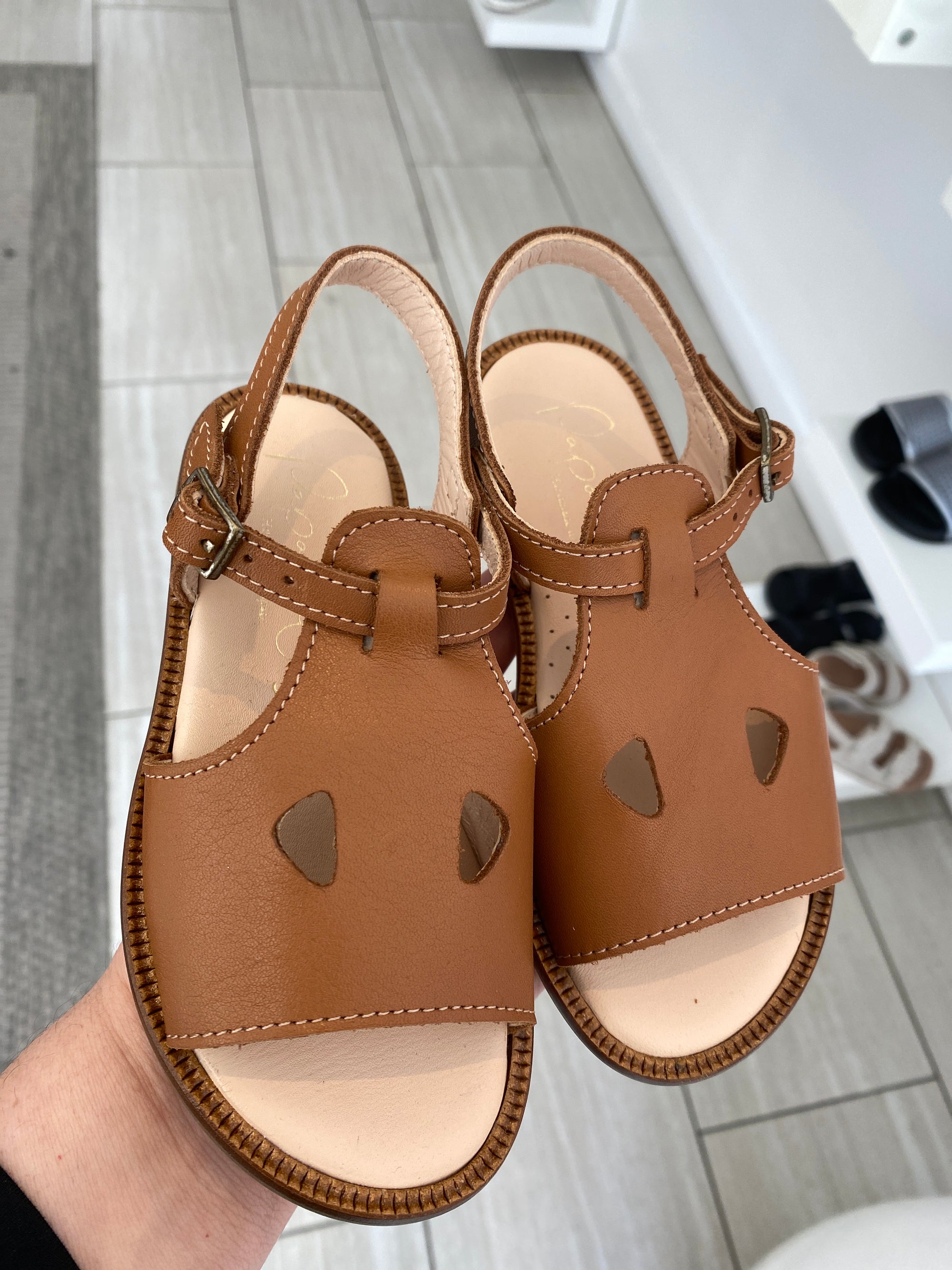 Papanatas Luggage Cutout Sandal-Tassel Children Shoes