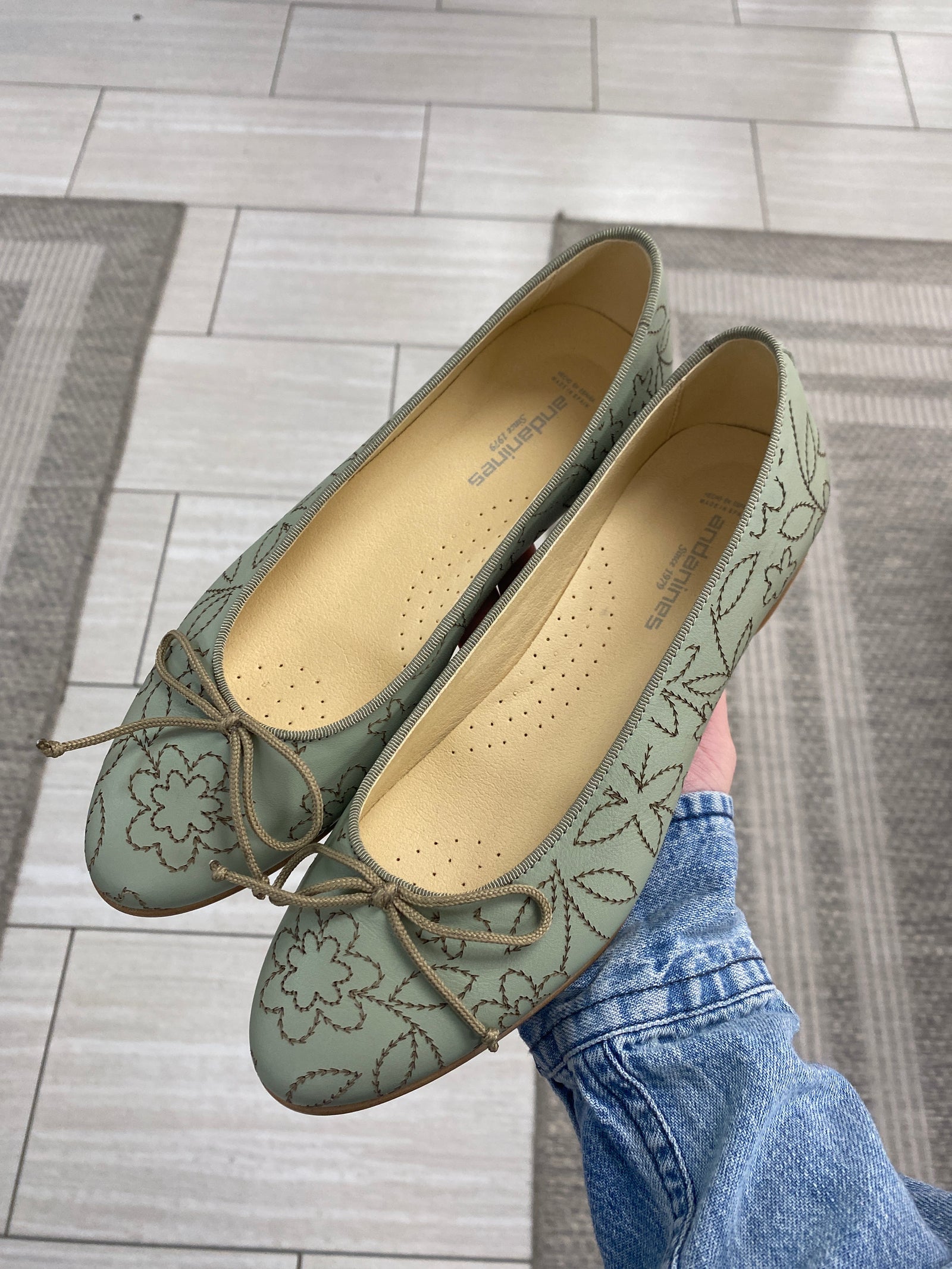 Andanines Mint Embroidered floral Ballet Flat-Tassel Children Shoes