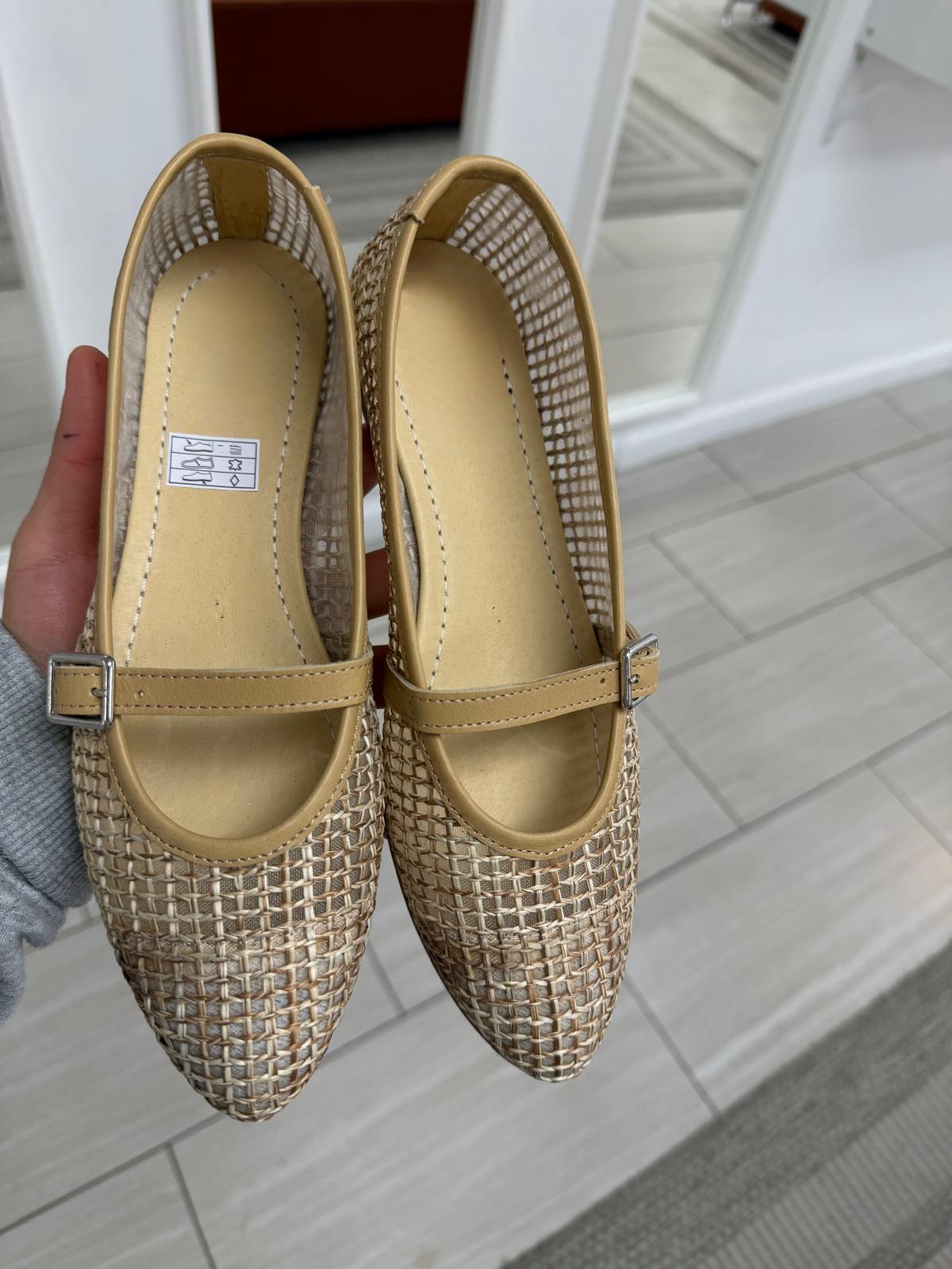 Spain+Co Natural Mesh Pointed Strap Flat-Tassel Children Shoes