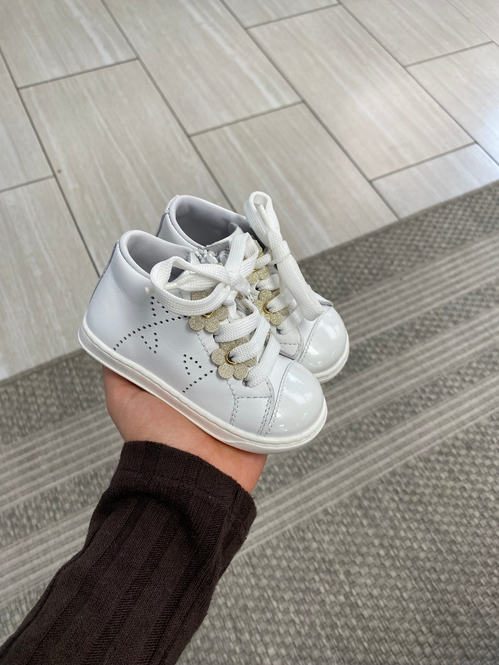 Beberlis White Flower Baby Sneaker-Tassel Children Shoes