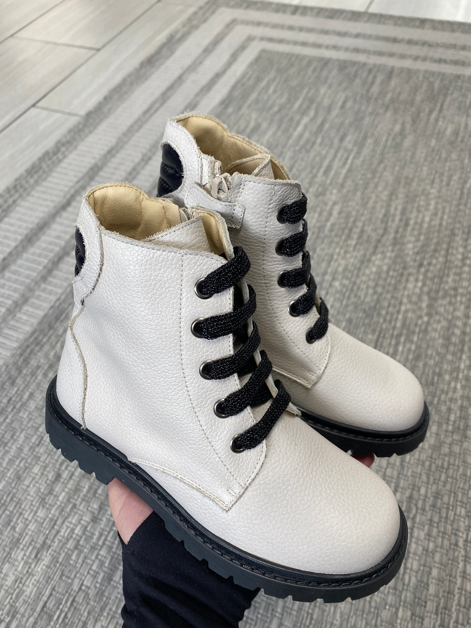 Andanines Ivory Pebbled Heart Bootie-Tassel Children Shoes