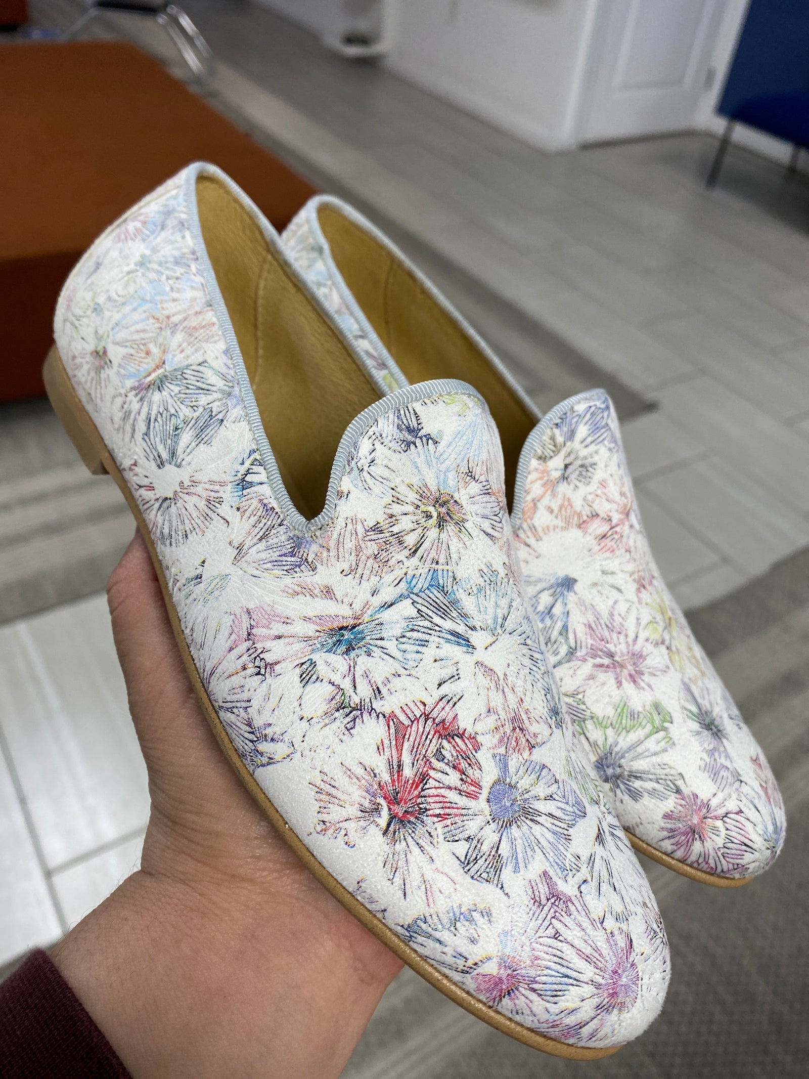 Spain+Co White Flower Smoking Loafer-Tassel Children Shoes