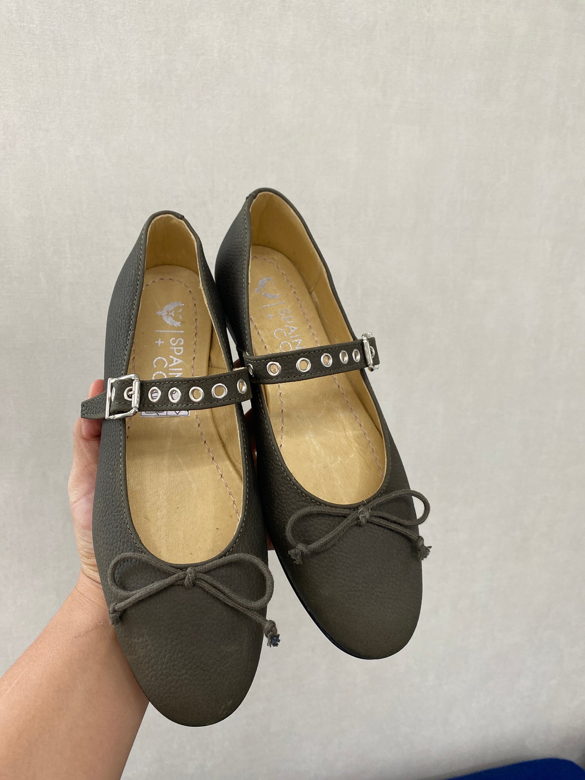 Spain+Co Khaki Buckle Flat-Tassel Children Shoes