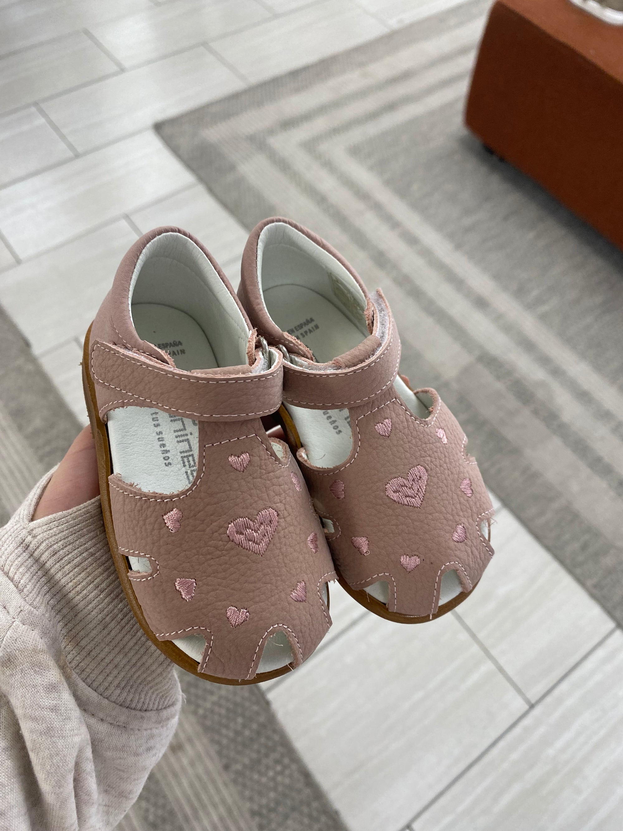 Andanines Dry Rose Heart Emboidered Baby Sandal-Tassel Children Shoes