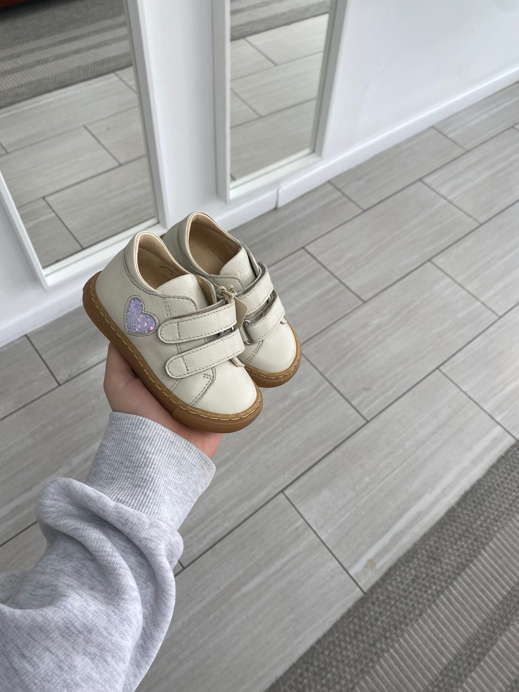 Angulus Ivory Glitter Heart Baby Sneaker-Tassel Children Shoes
