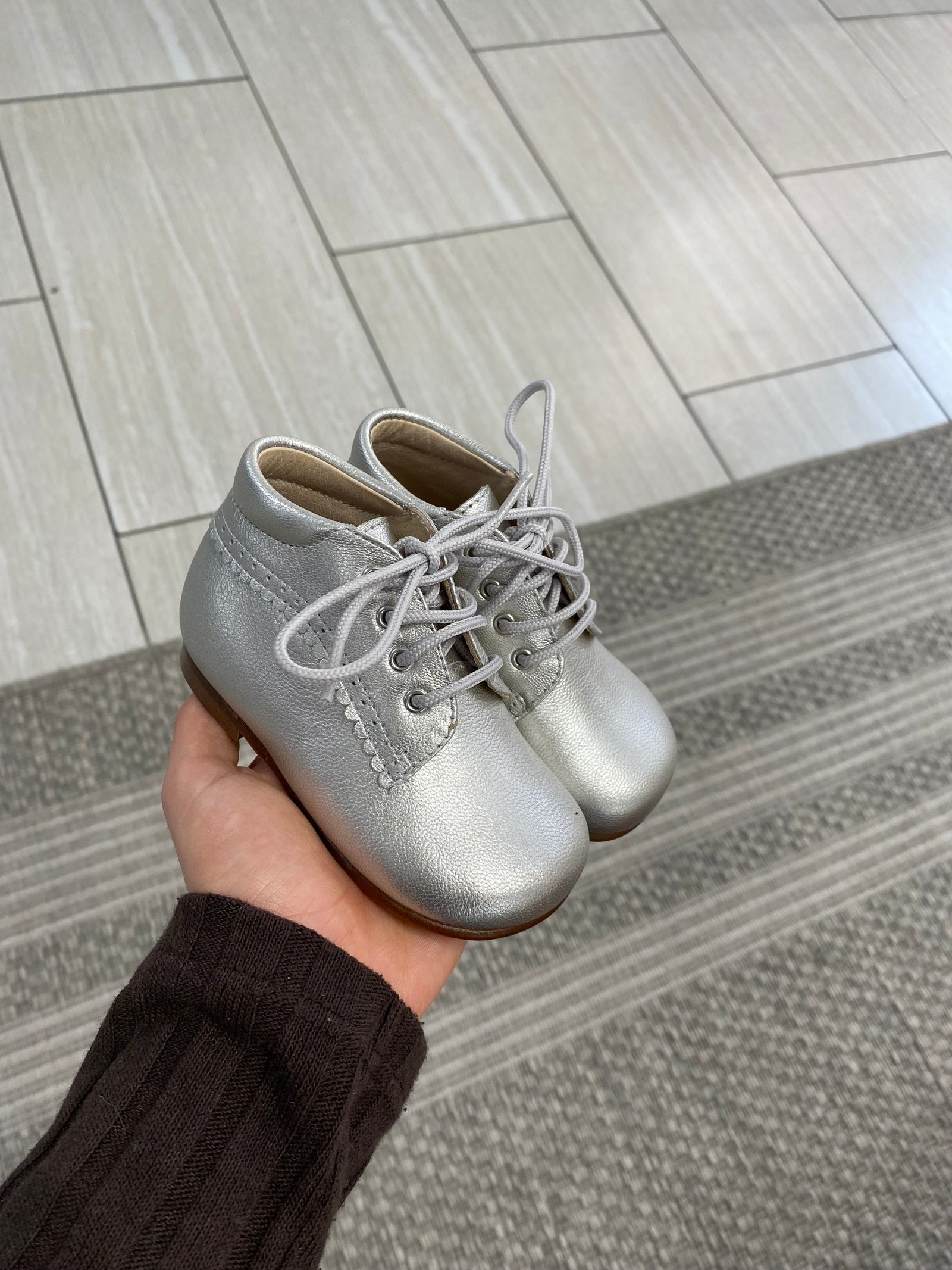 Beberlis Pearl Silver Scalloped Baby Bootie-Tassel Children Shoes