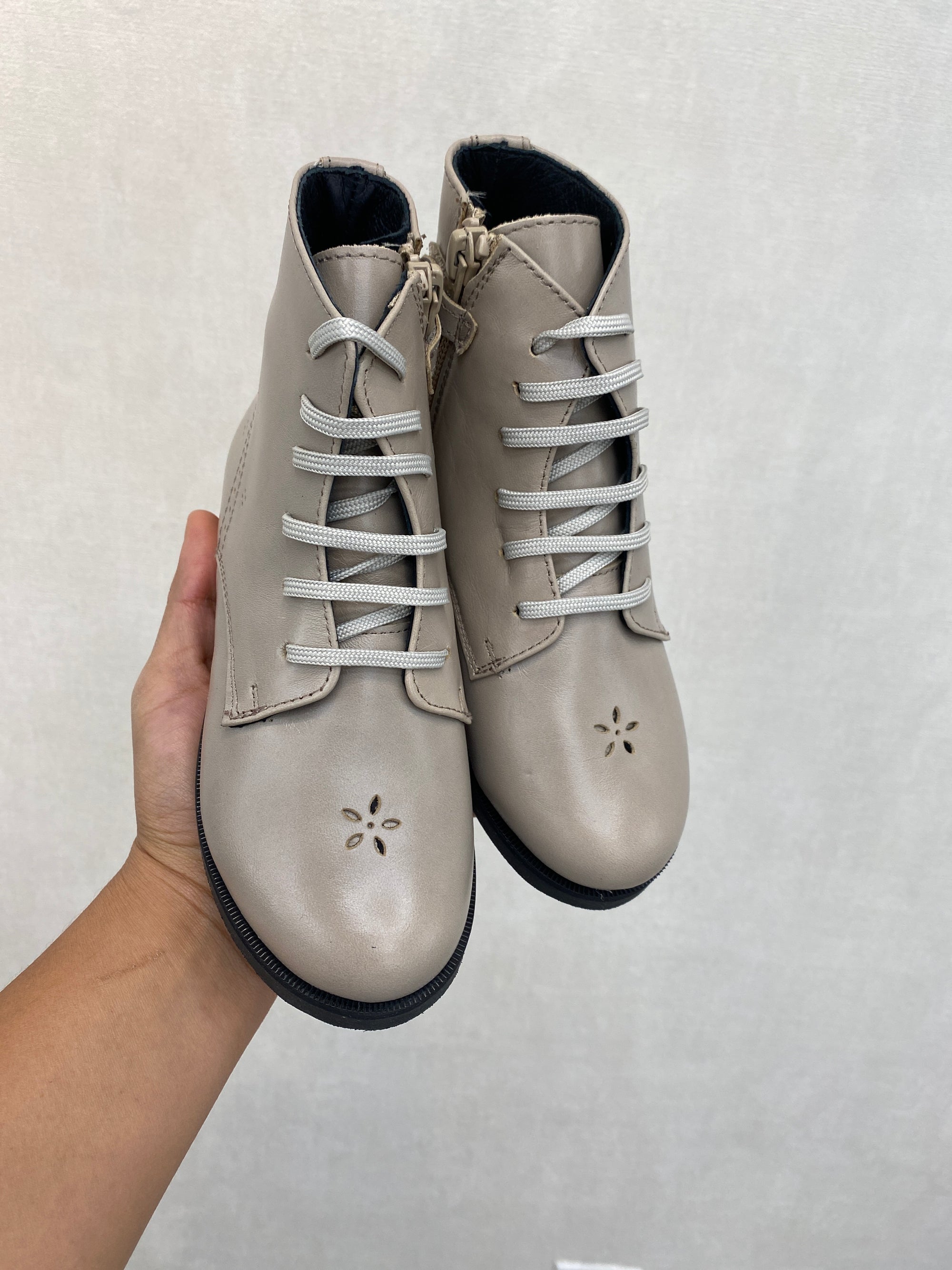 Spain+Co Greige Perf Bootie-Tassel Children Shoes