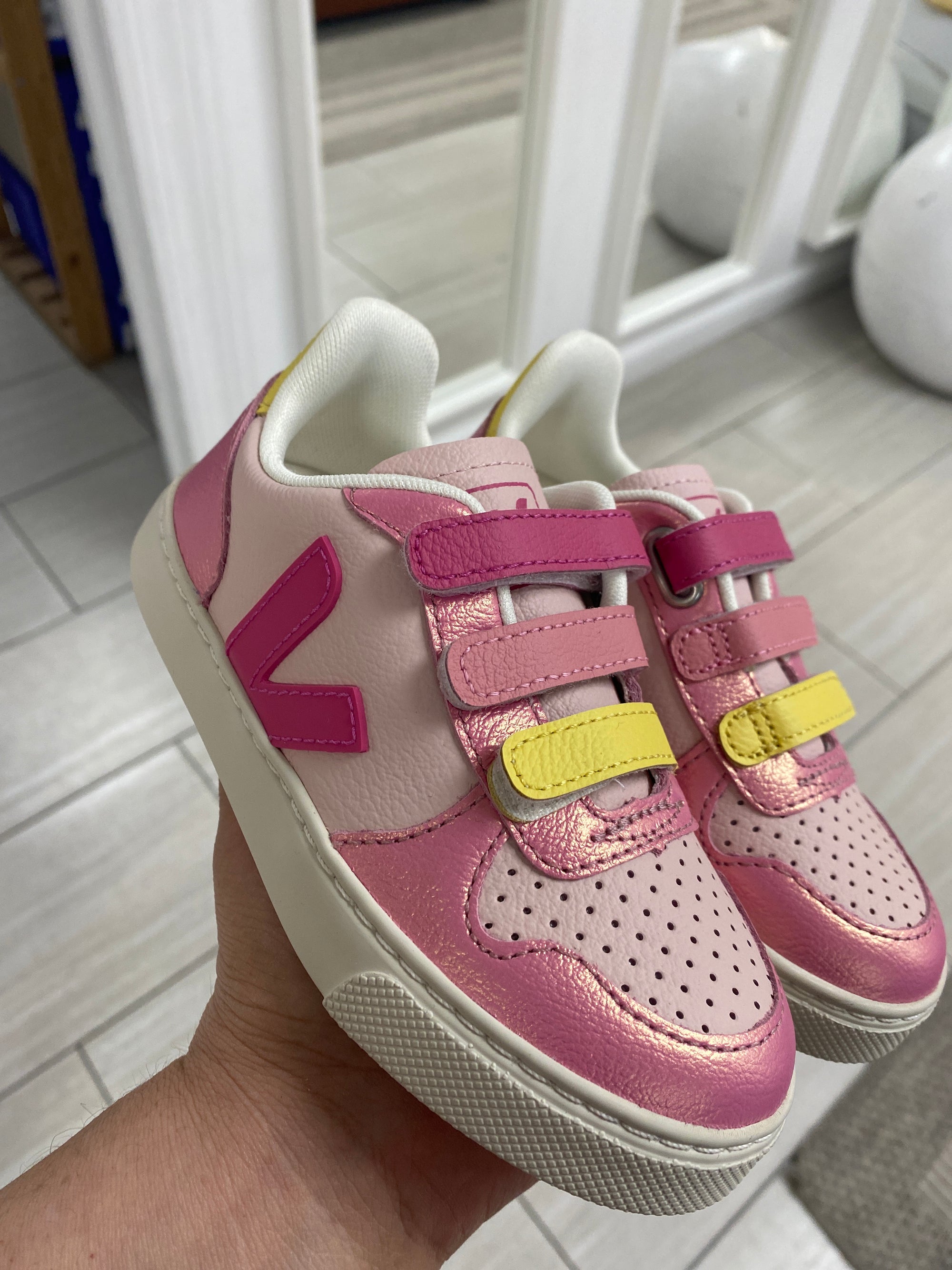 Veja Petale Mia Glimmer Velcro Sneaker-Tassel Children Shoes