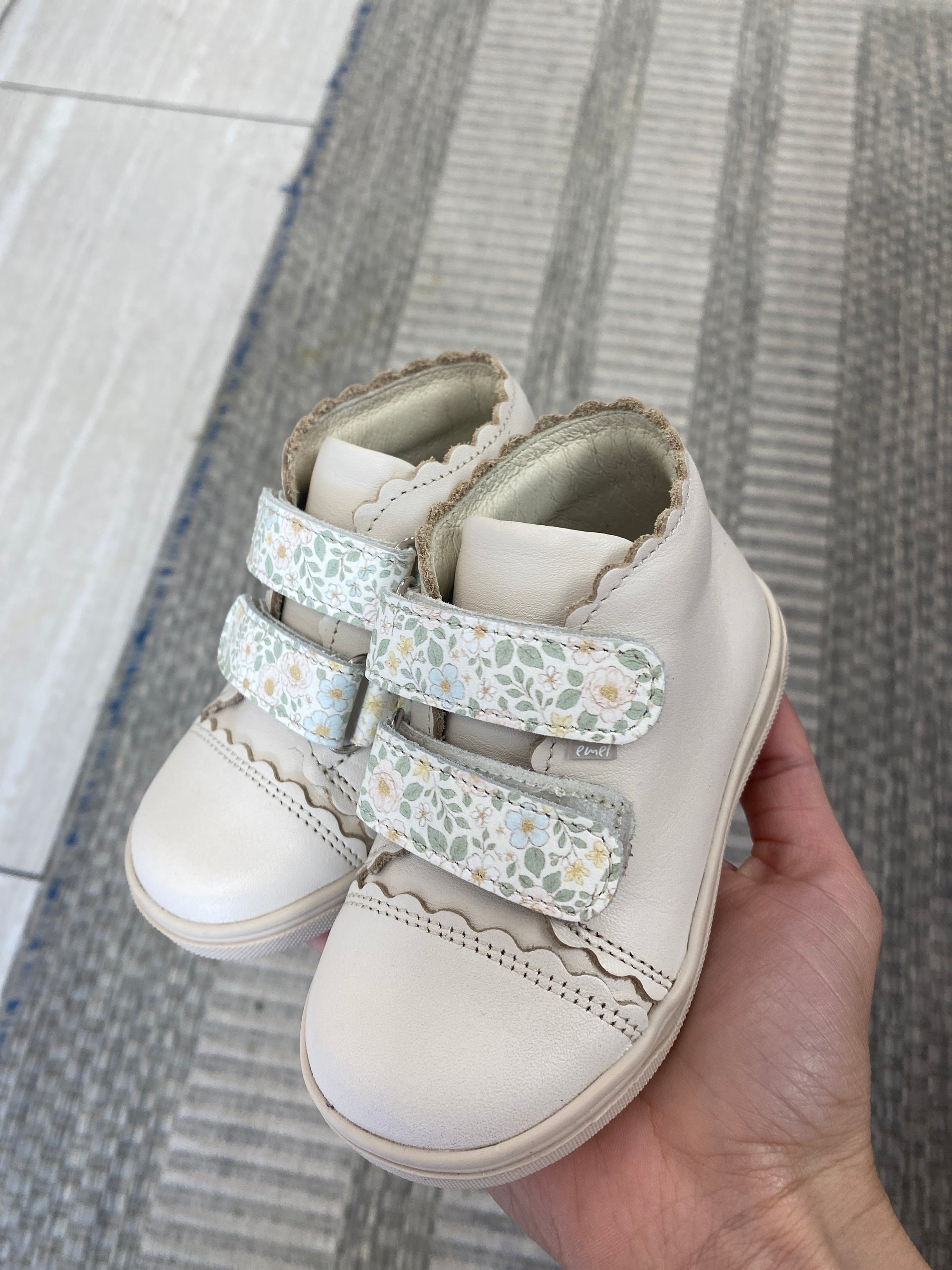 Emel White Floral Scalloped Baby Sneaker-Tassel Children Shoes