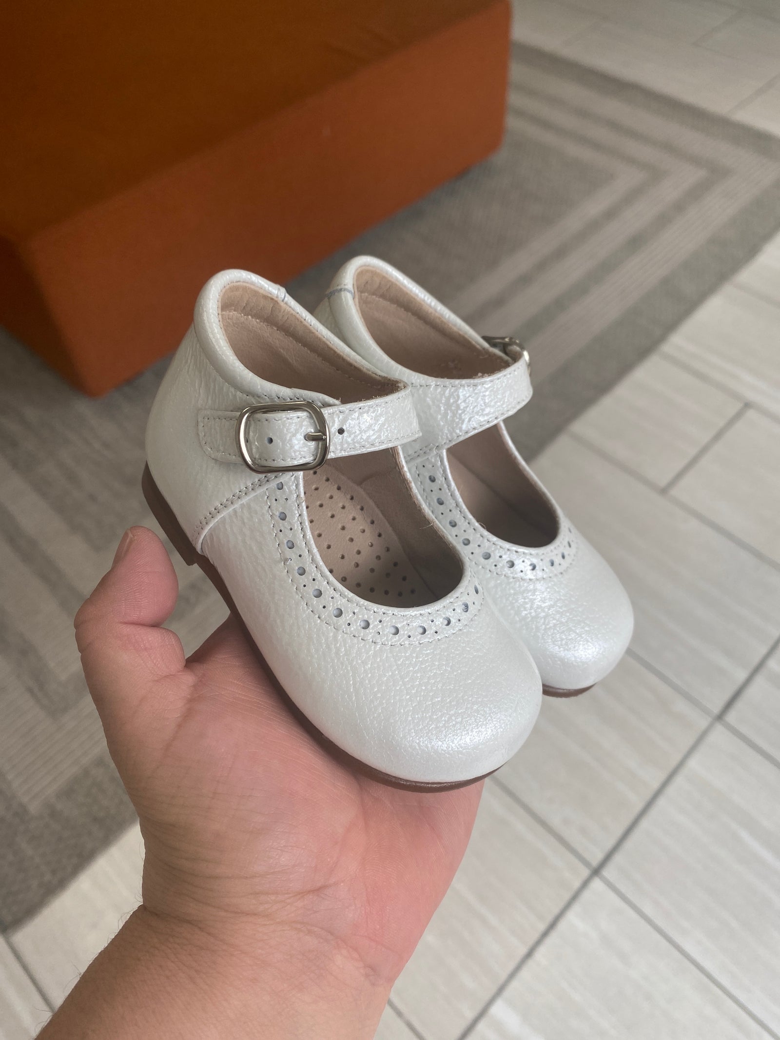 Beberlis White Pebbled Patent Buckle Baby Mary Jane-Tassel Children Shoes