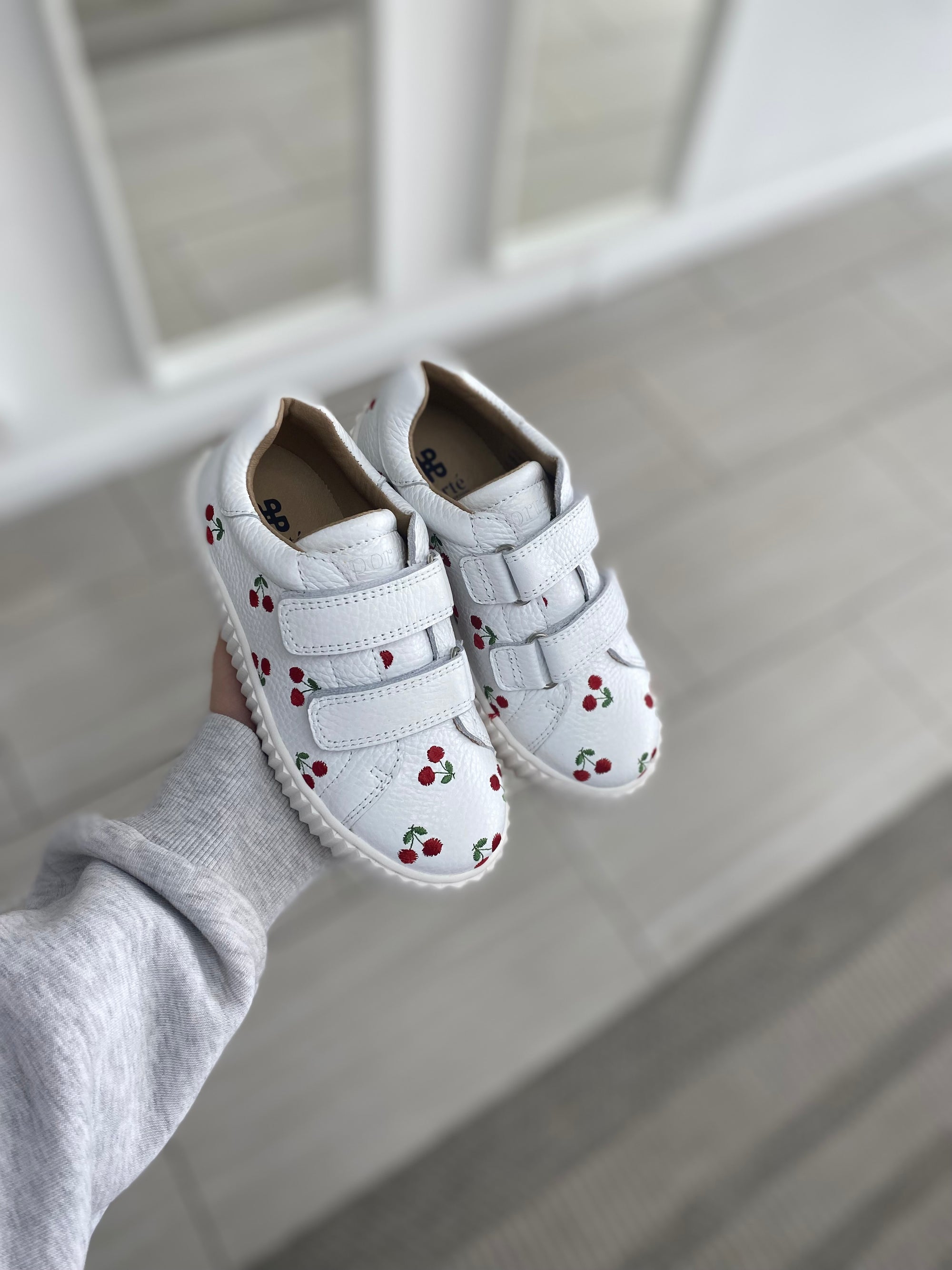 Porte White Cherry Velcro Sneaker-Tassel Children Shoes