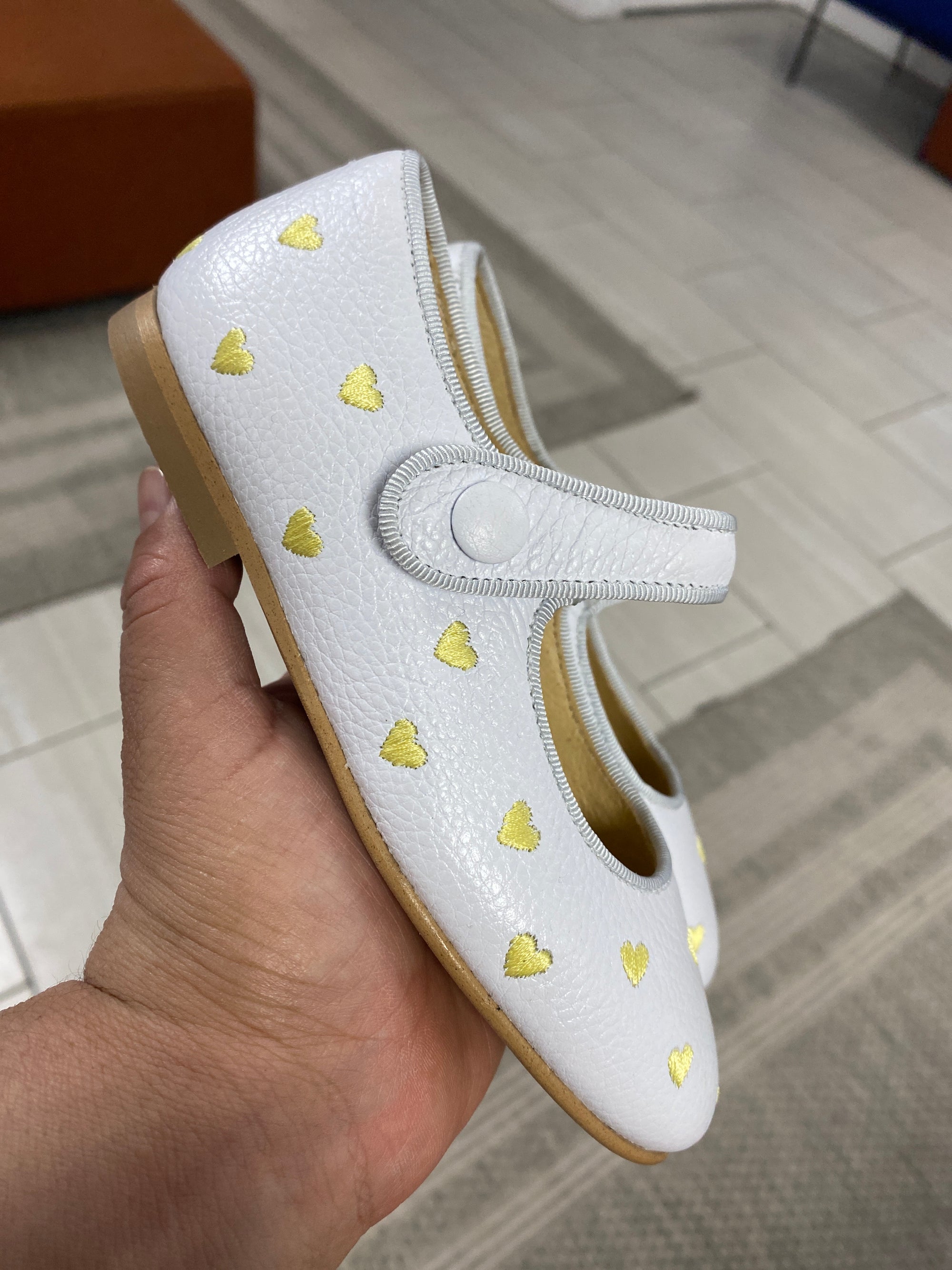 Spain+Co White and Gold Heart Mary Jane-Tassel Children Shoes