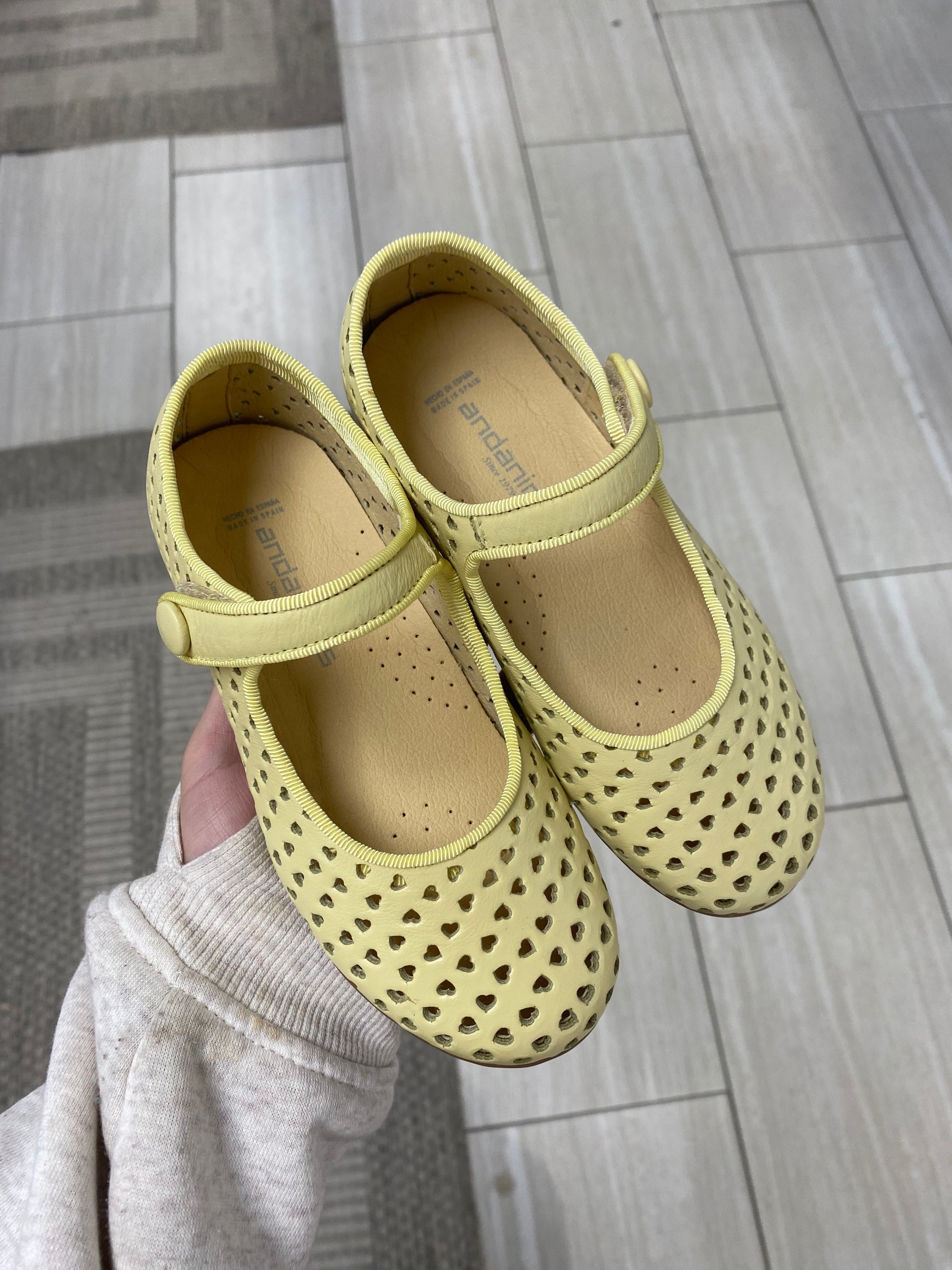 Andanines Lemon Heart Perf Mary Jane-Tassel Children Shoes