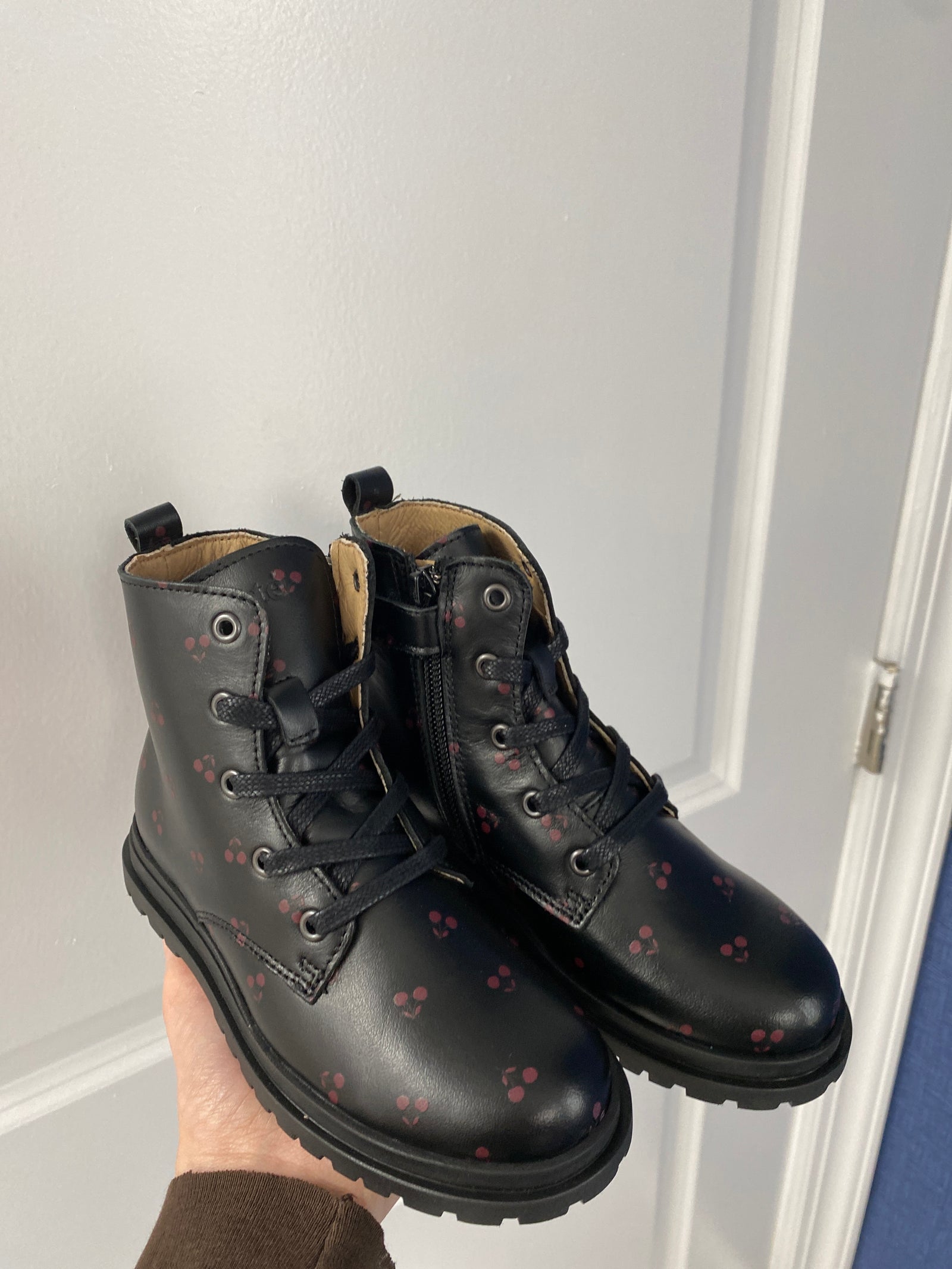 Porte Black Cherry Print Boot-Tassel Children Shoes