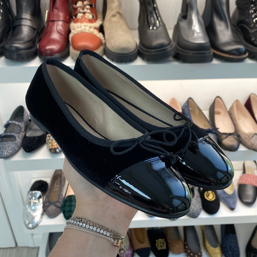 Spain+Co Black Velvet Captoe Ballet Flat-Tassel Children Shoes