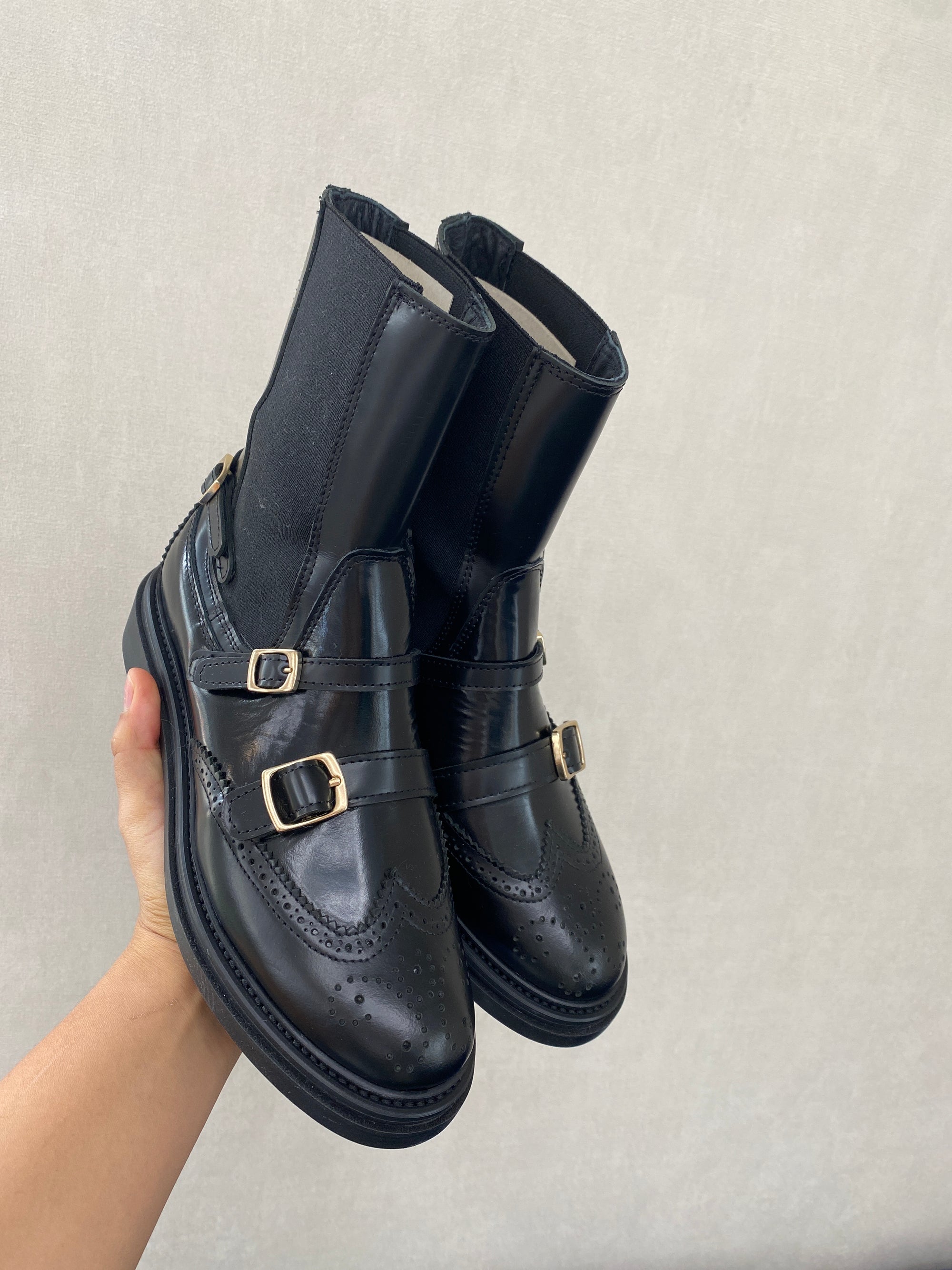 Spain+Co Black Florentic Wingtip Buckles Boot-Tassel Children Shoes