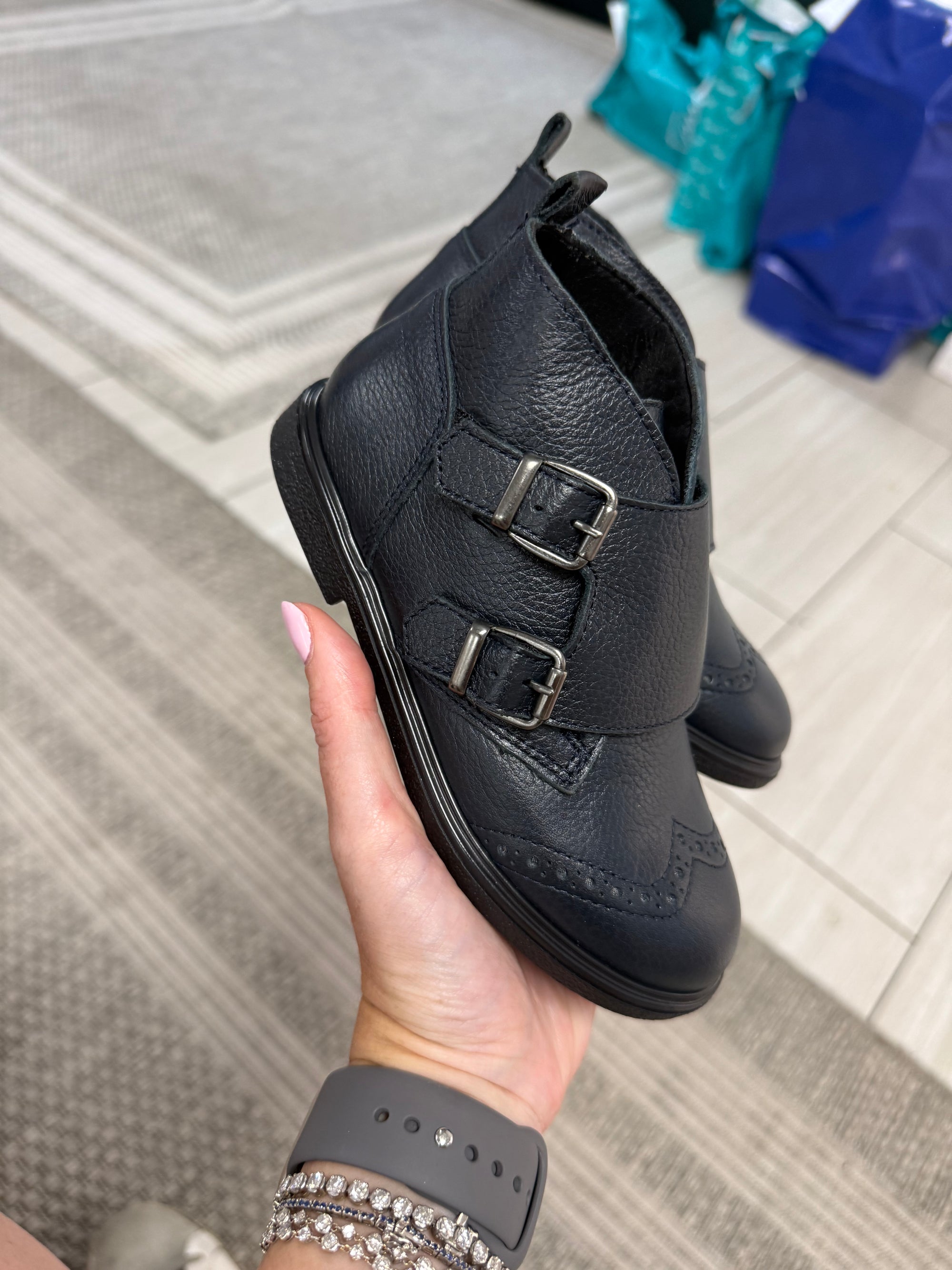 Blublonc Dark Navy Wingtip Mid Top Dress Sneaker