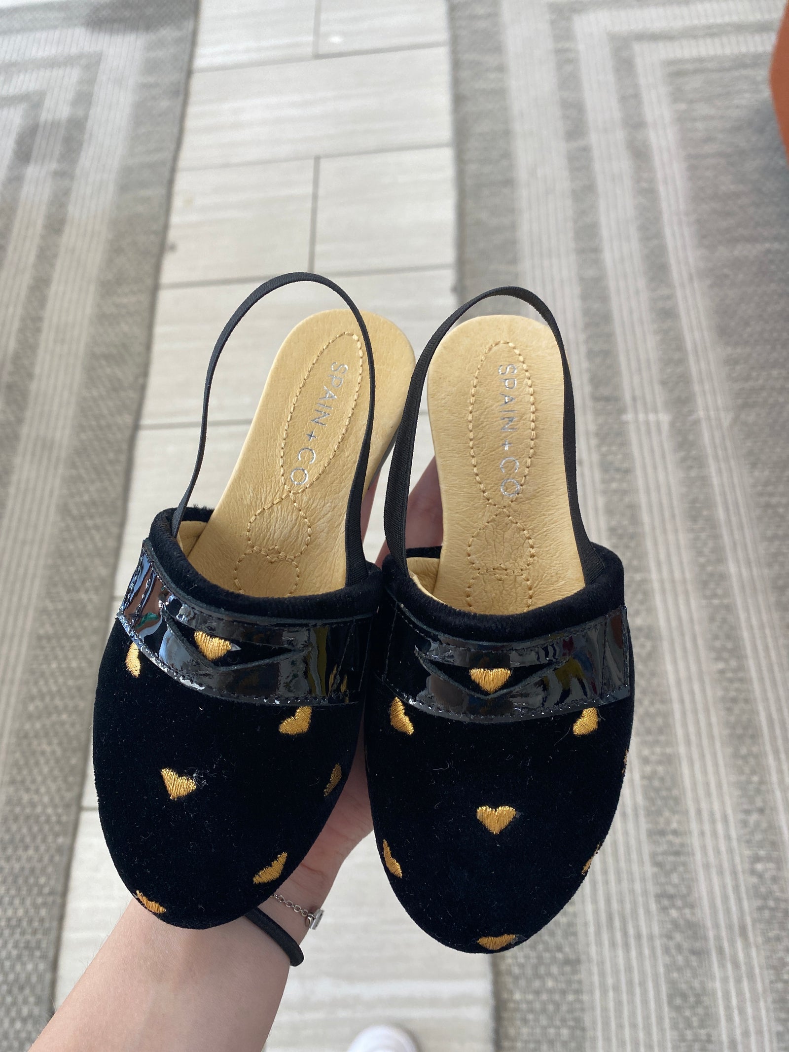 Spain+Co Black Velvet Heart Slingback-Tassel Children Shoes
