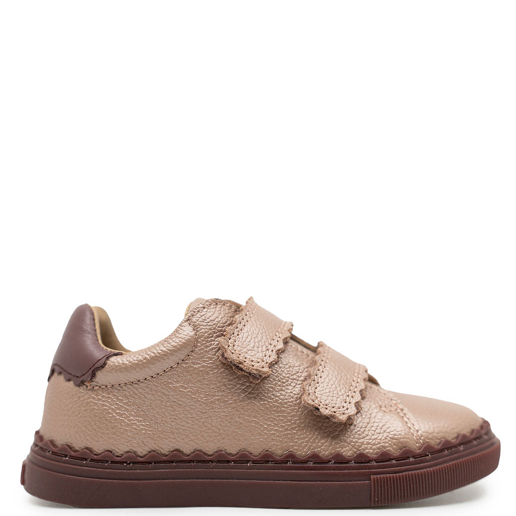 Porte Pearlized Pink Pebbled Scalloped Velcro Sneaker-Tassel Children Shoes