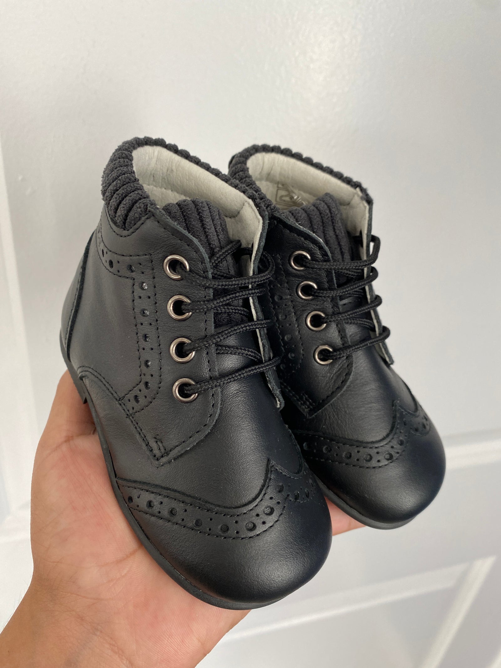 Andanines Black Leather Wingtip Baby Bootie-Tassel Children Shoes