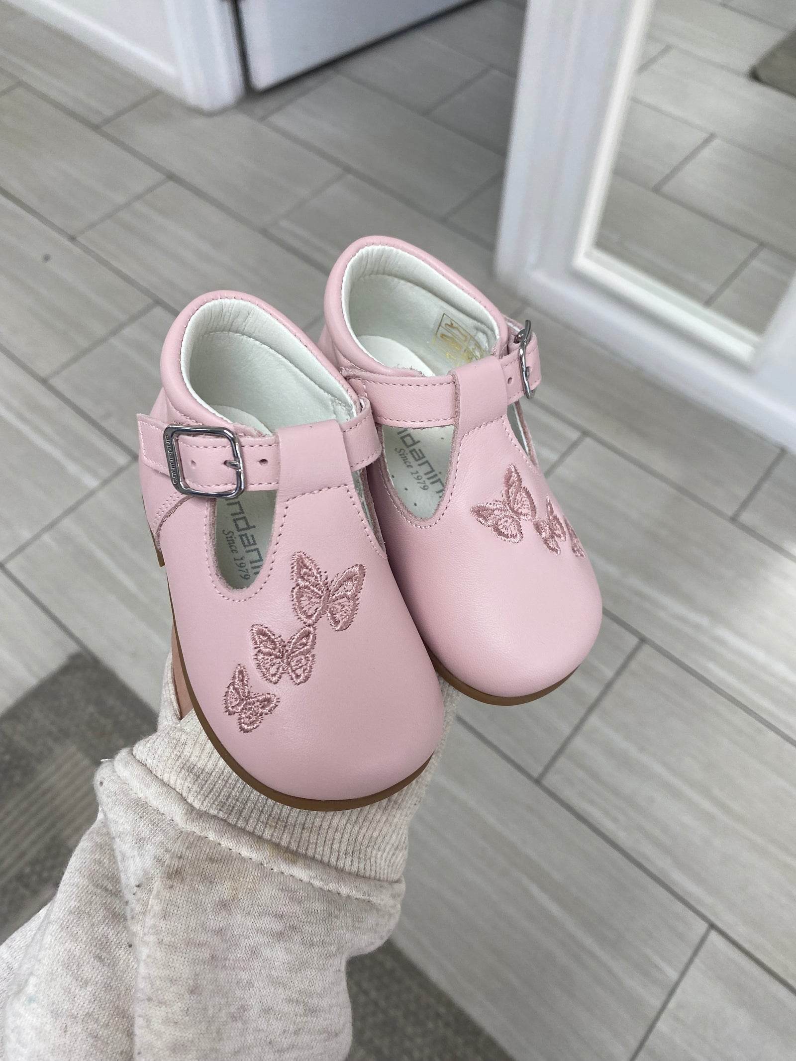 Andanines Baby Pink Butterfly Baby Shoe-Tassel Children Shoes