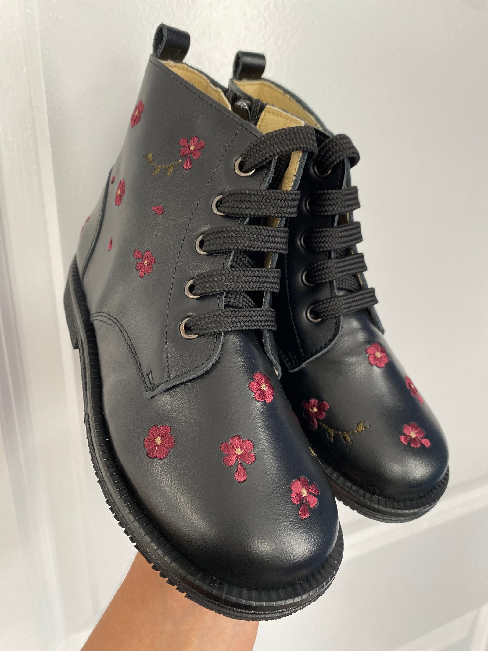 Andanines Black Flower Embroidered Boot-Tassel Children Shoes