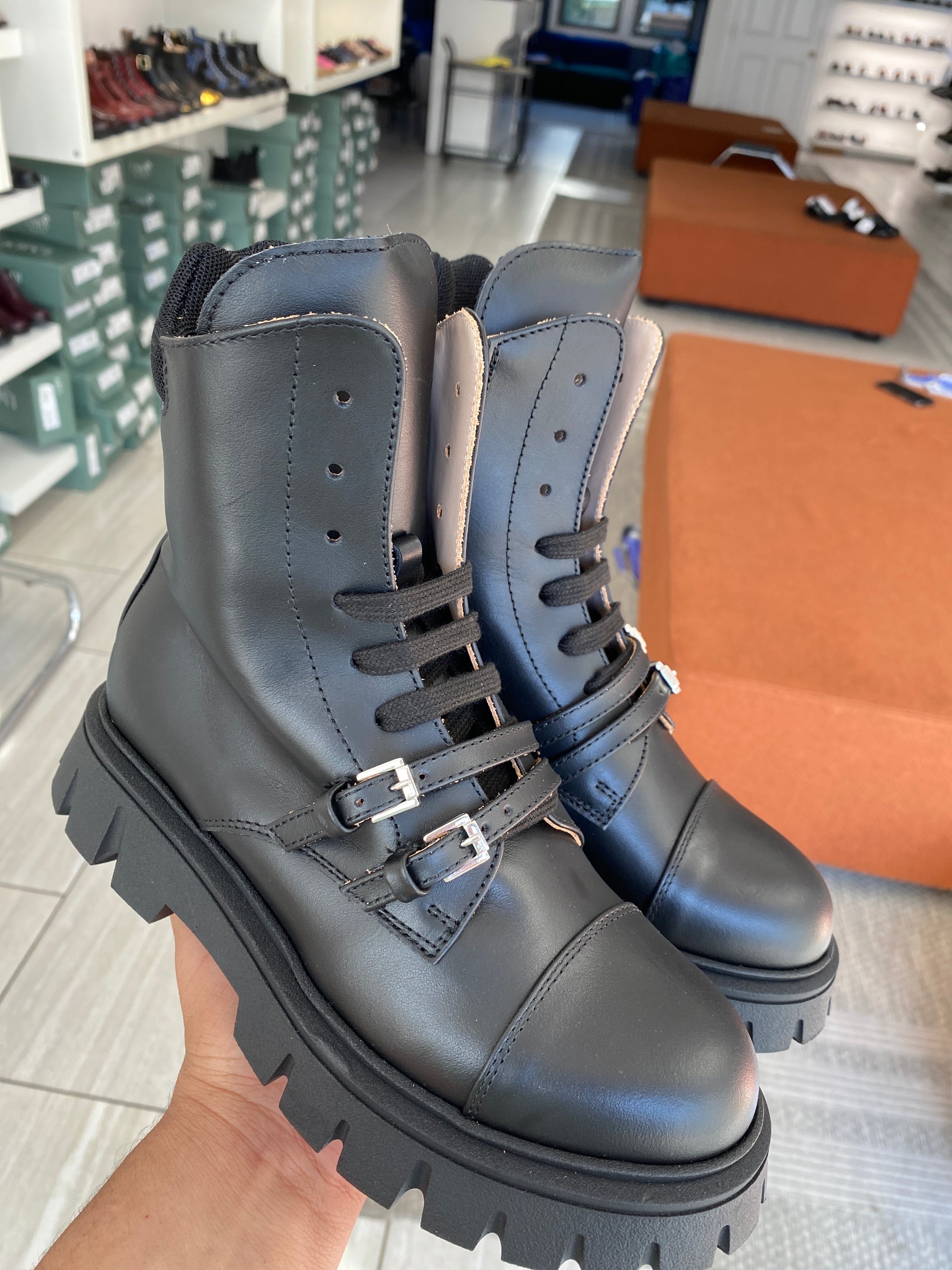 N°21 Black Chunky Buckle Boot