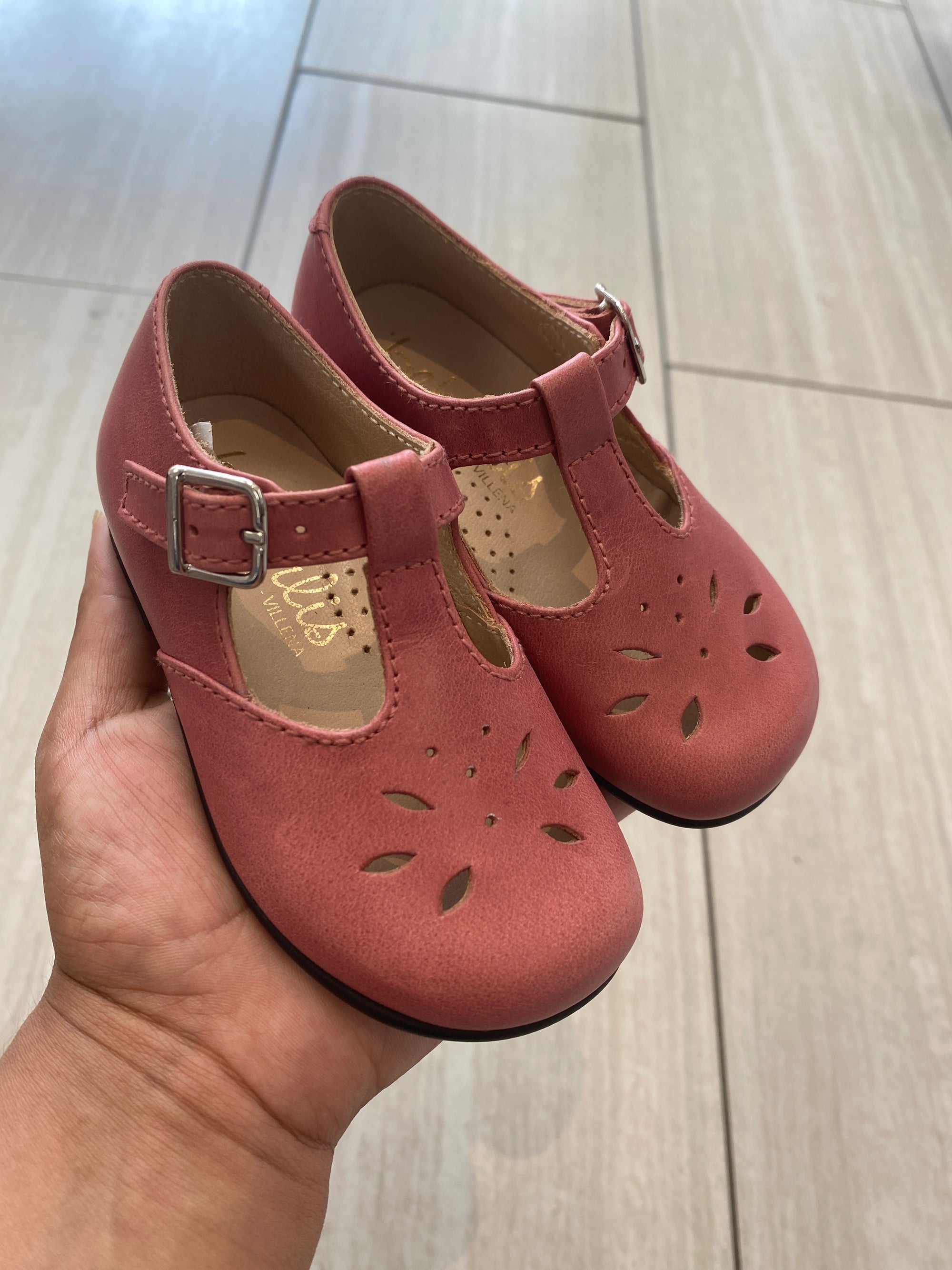 Beberlis Raspberry T Strap Baby Mary Jane-Tassel Children Shoes