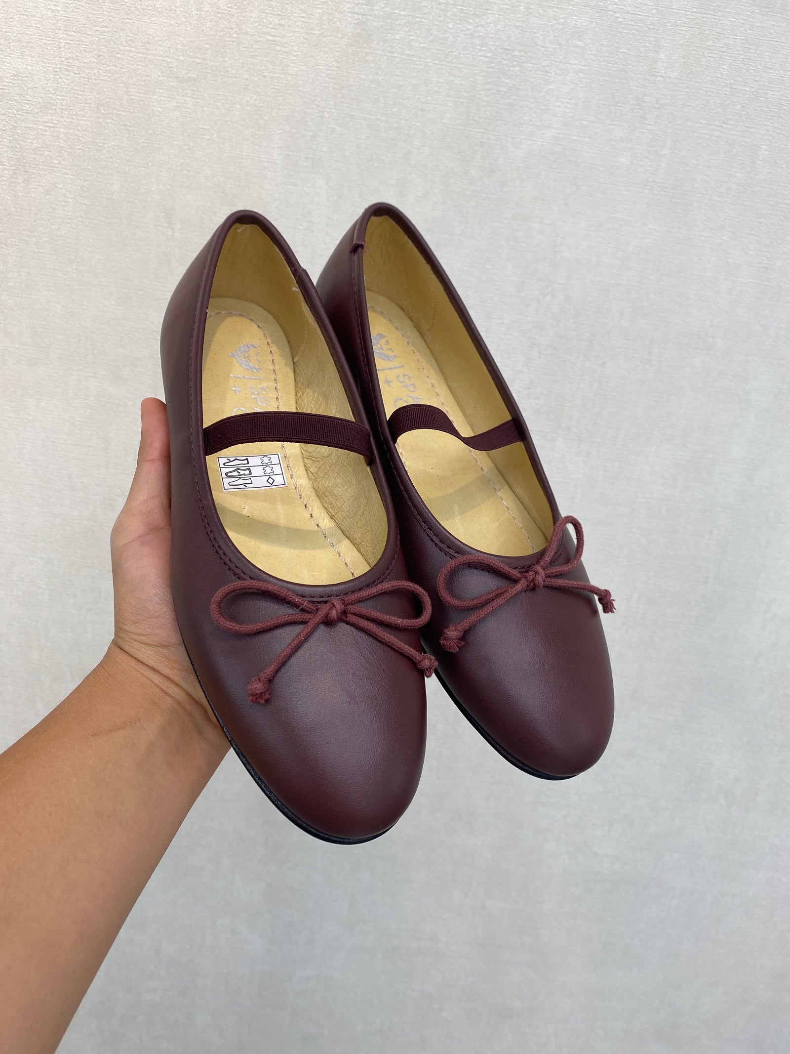 Spain+Co Burgundy Leather Strap Flat-Tassel Children Shoes