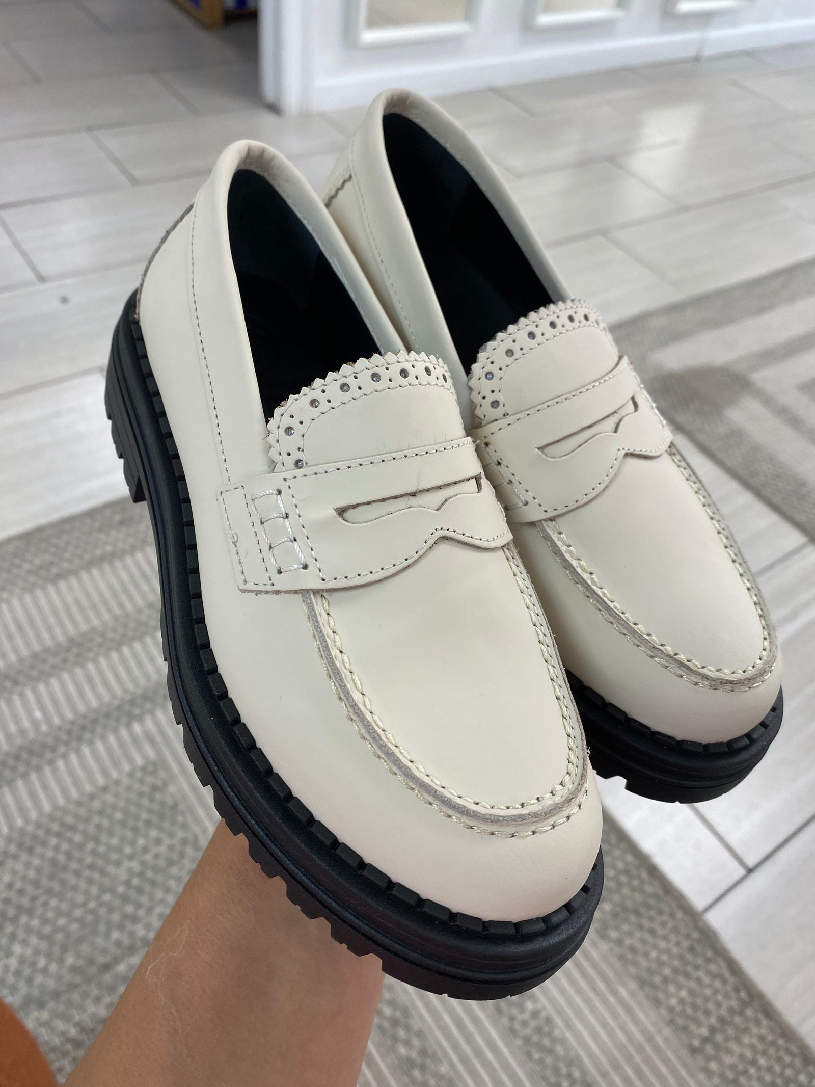 Blublonc Ivory Florentic Scalloped Penny Loafer-Tassel Children Shoes