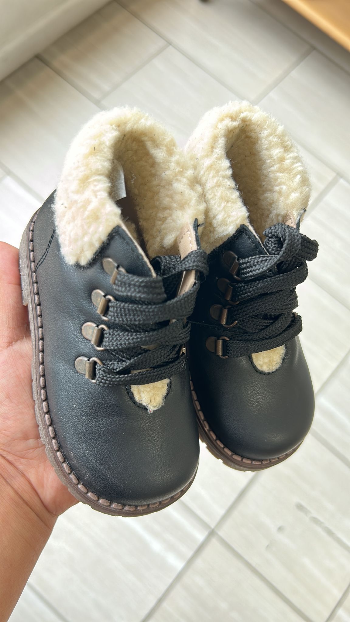LMDI Black and White Fur Baby Boot Tassel Children Shoes