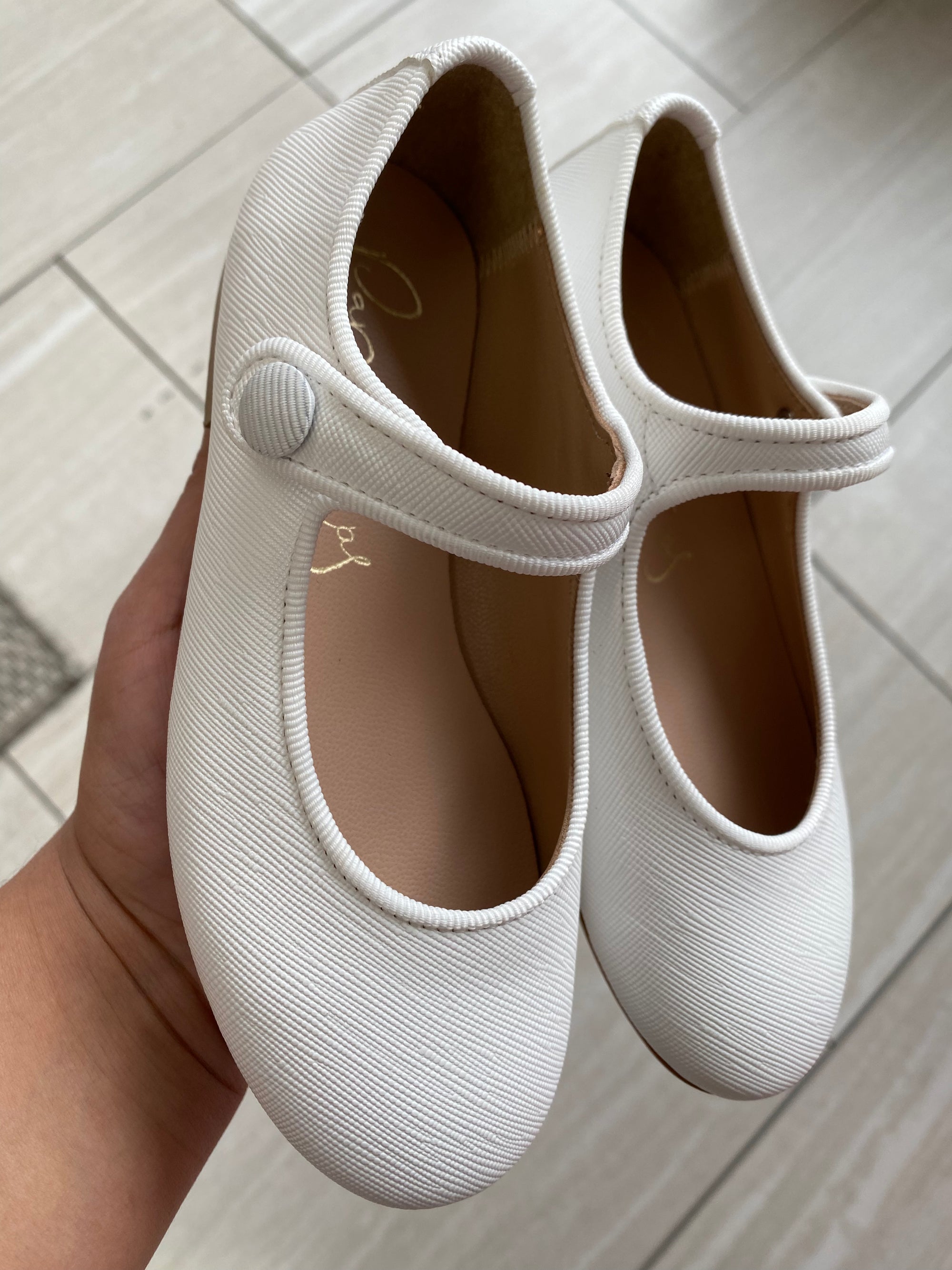 Papanatas White Textured Mary Jane-Tassel Children Shoes