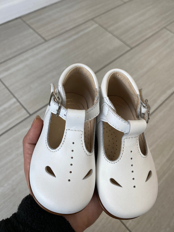 Beberlis White Perforated T Strap Baby Shoe - Tassel Children Shoes