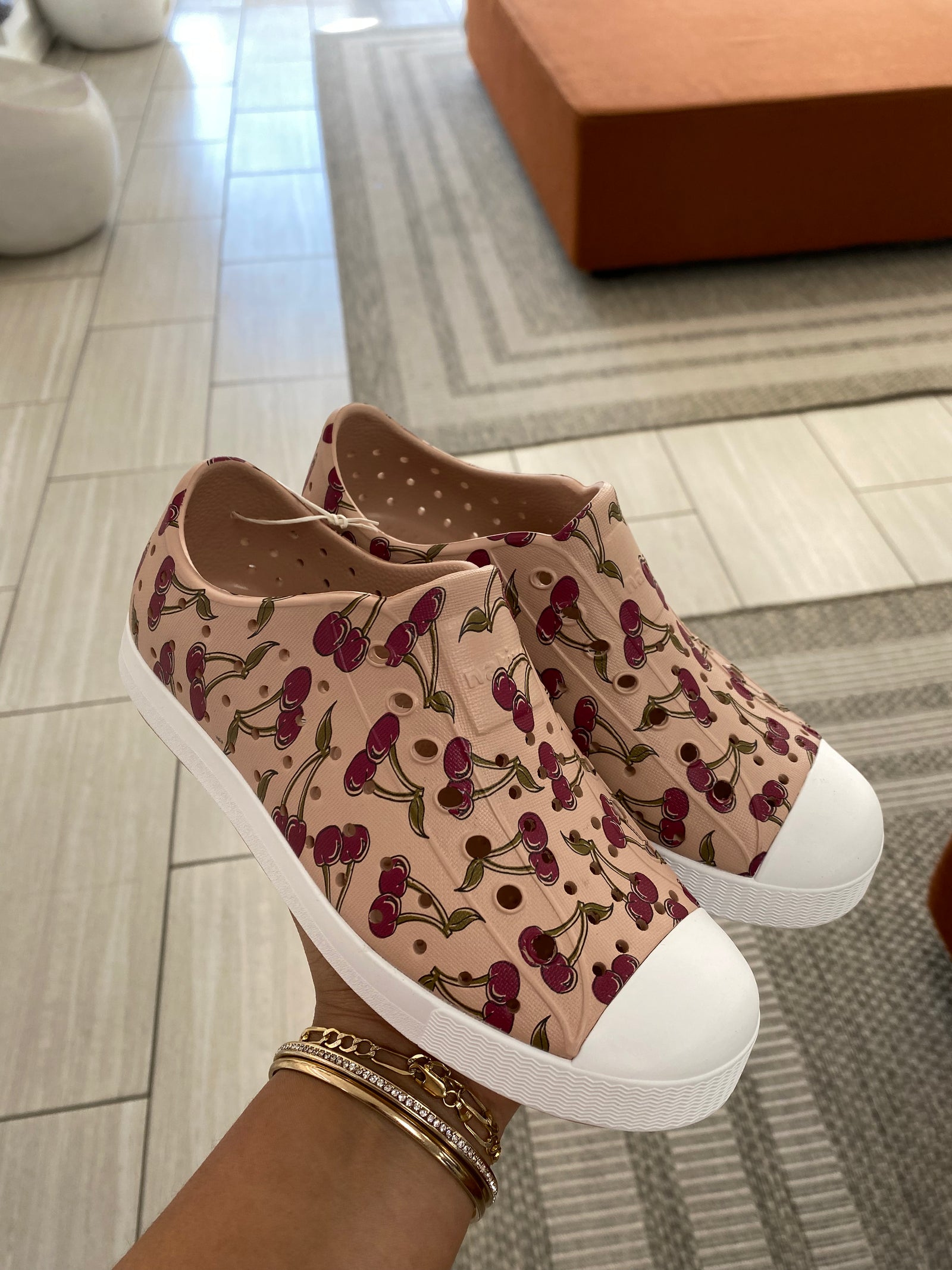 Native Jefferson Chameleon Pink Cherry-Tassel Children Shoes