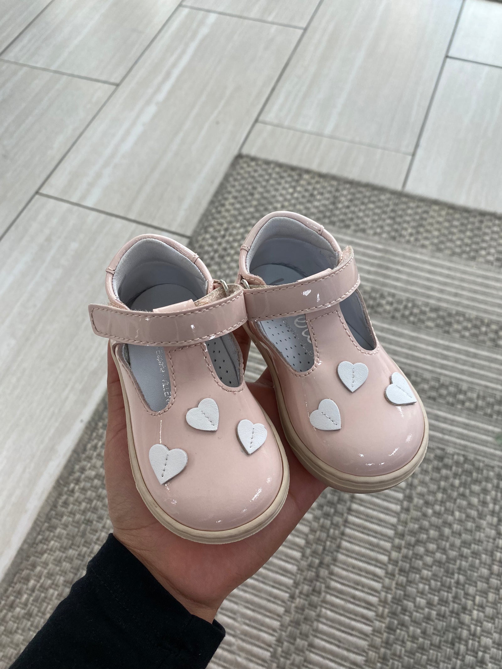 Beberlis Light Pink Patent Heart Velcro Sneaker-Tassel Children Shoes